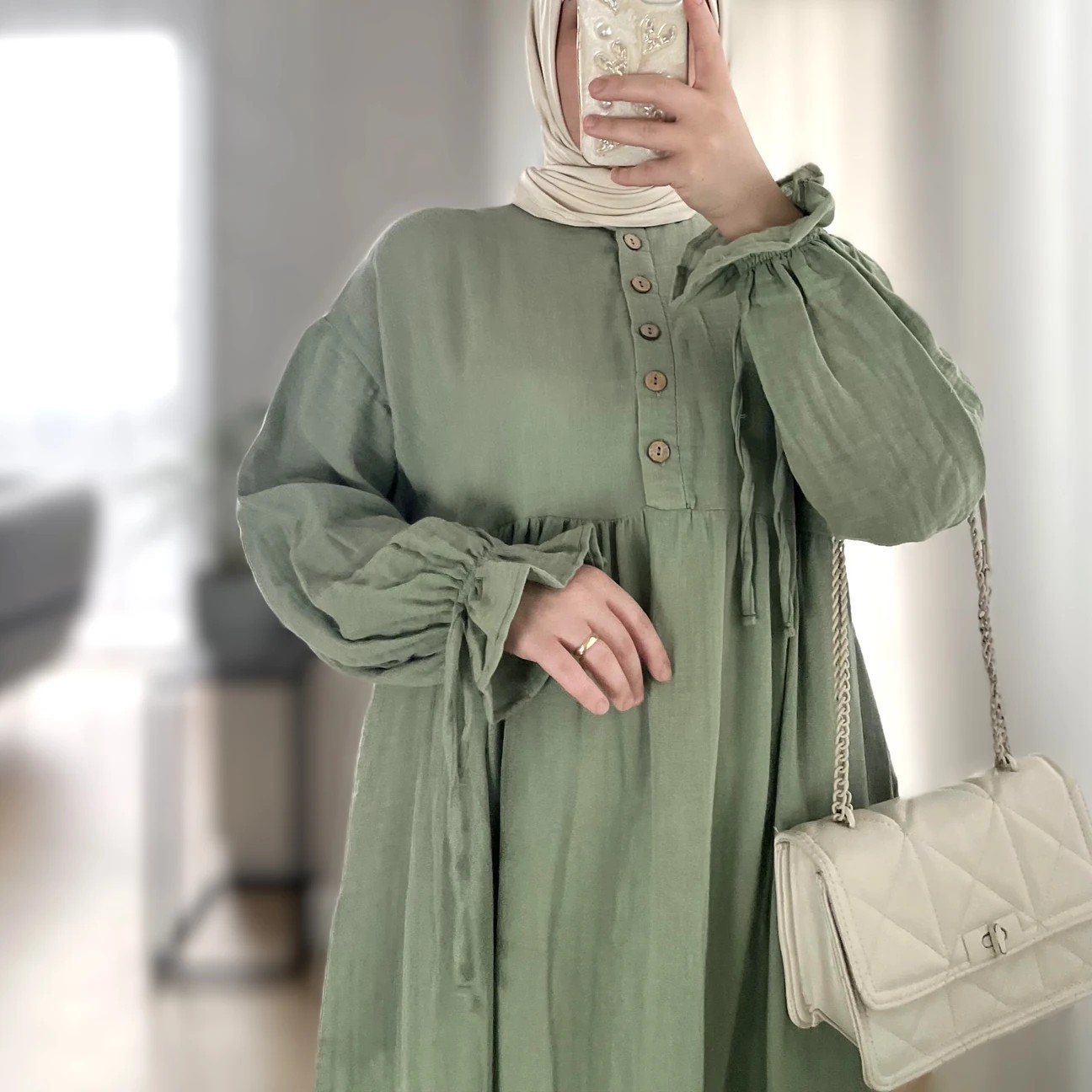 Düğmeli Müslin Elbise