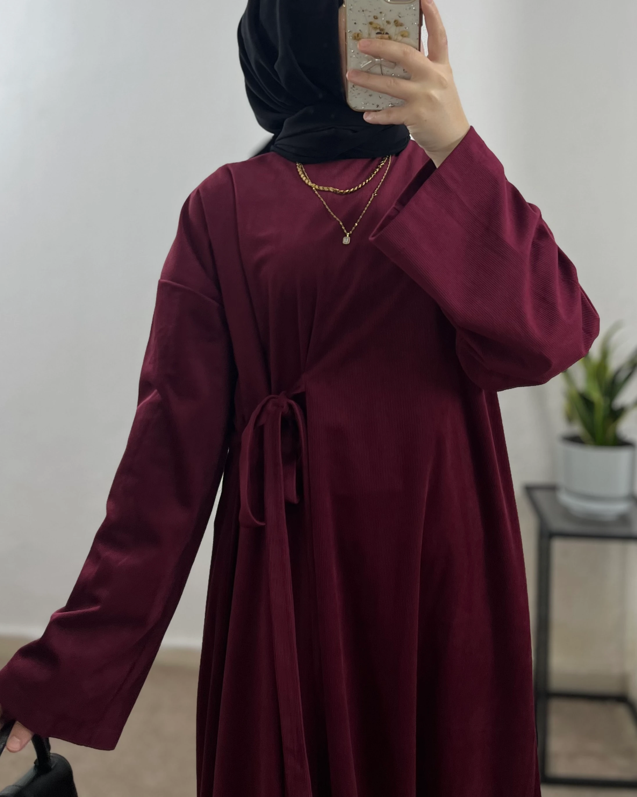 Kuşaklı İpek Kadife Elbise