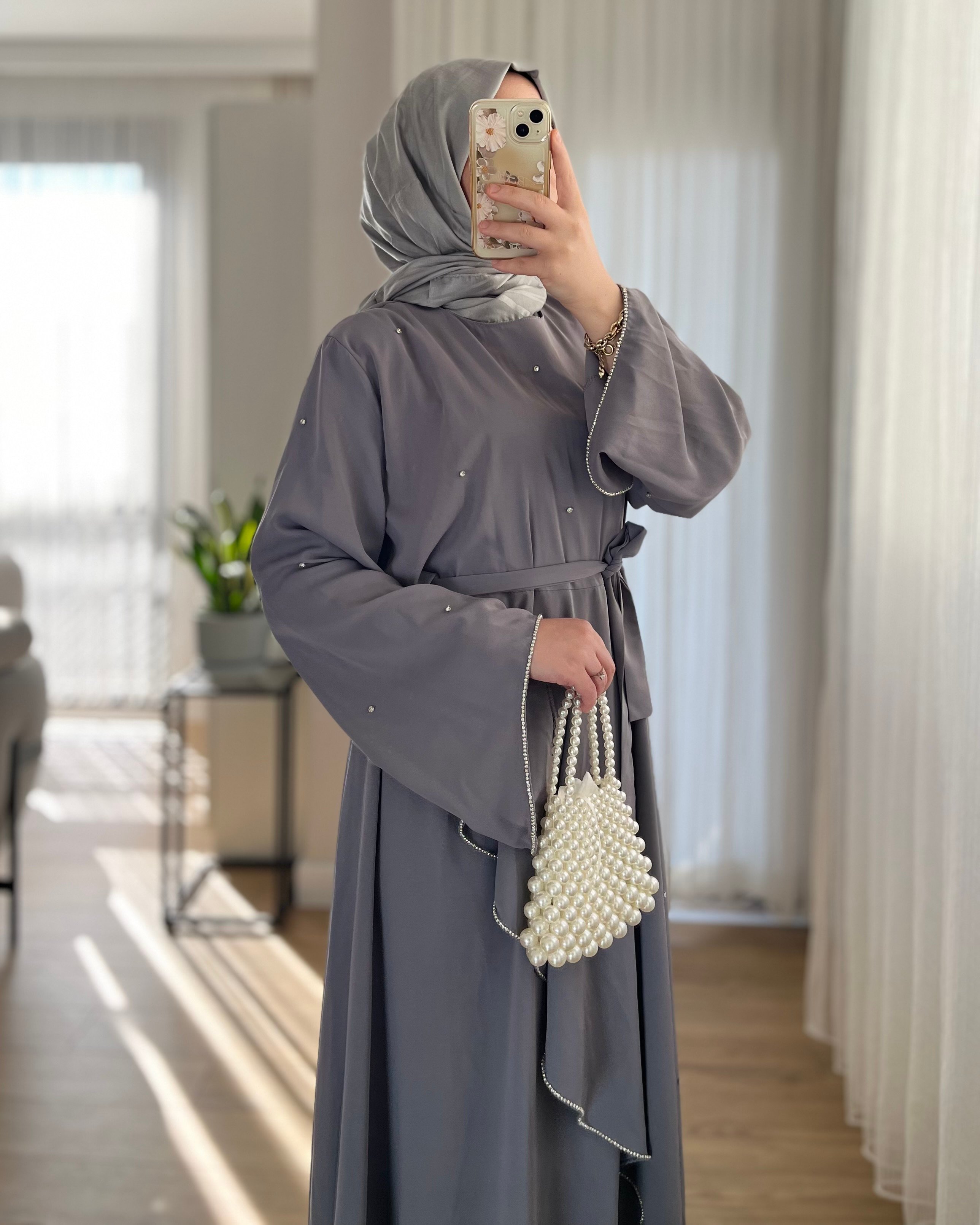 Taşlı Zarif Elbise