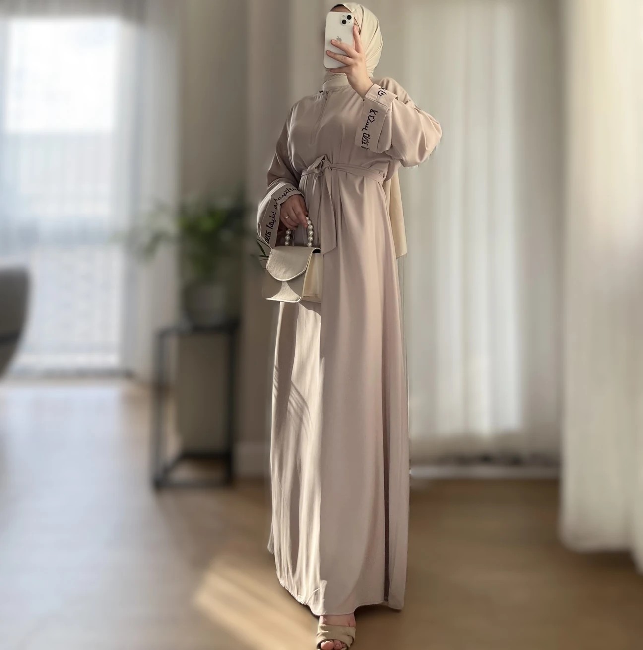 Arapça Nakışlı Abaya