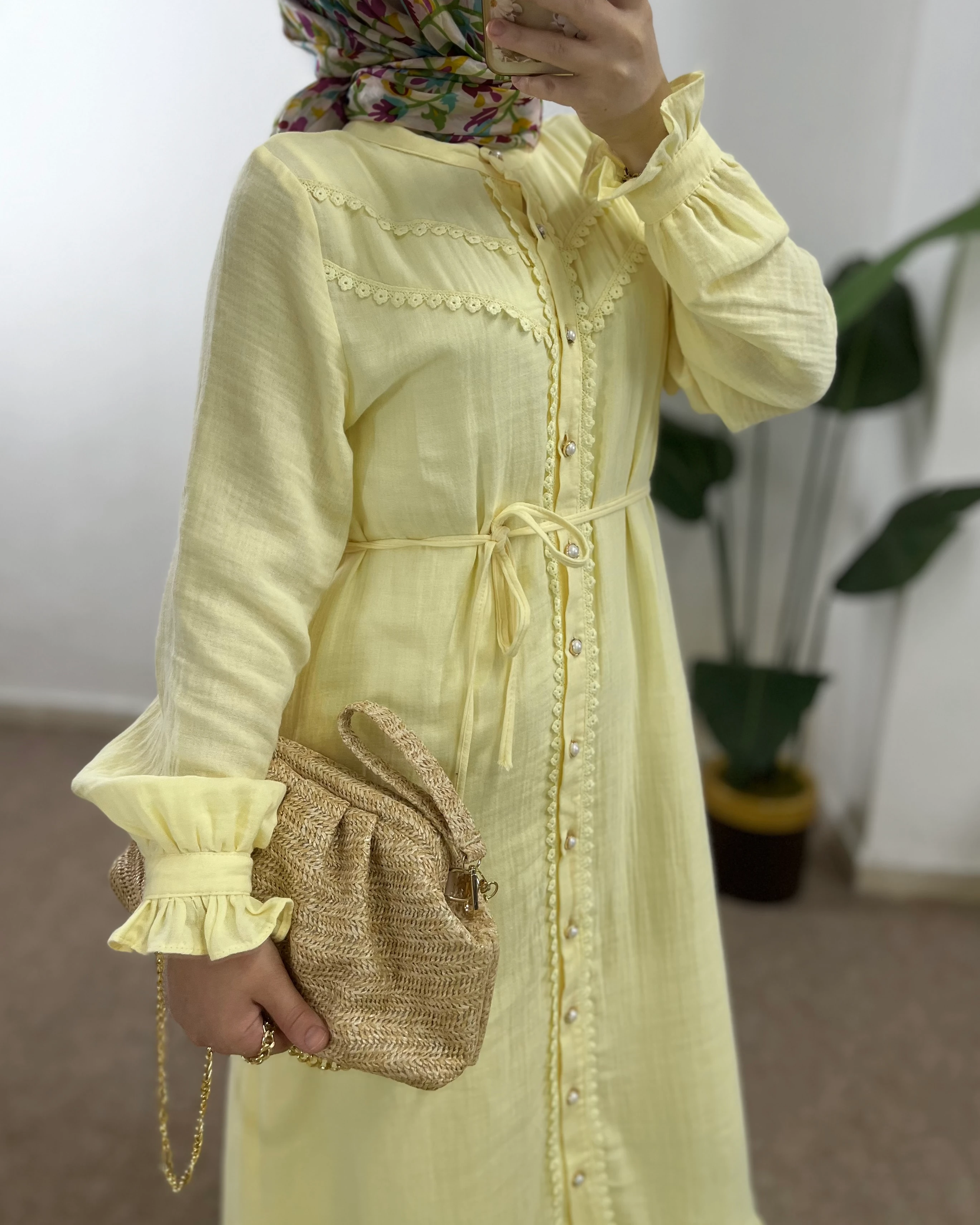 Dantel Detaylı Müslin Elbise 