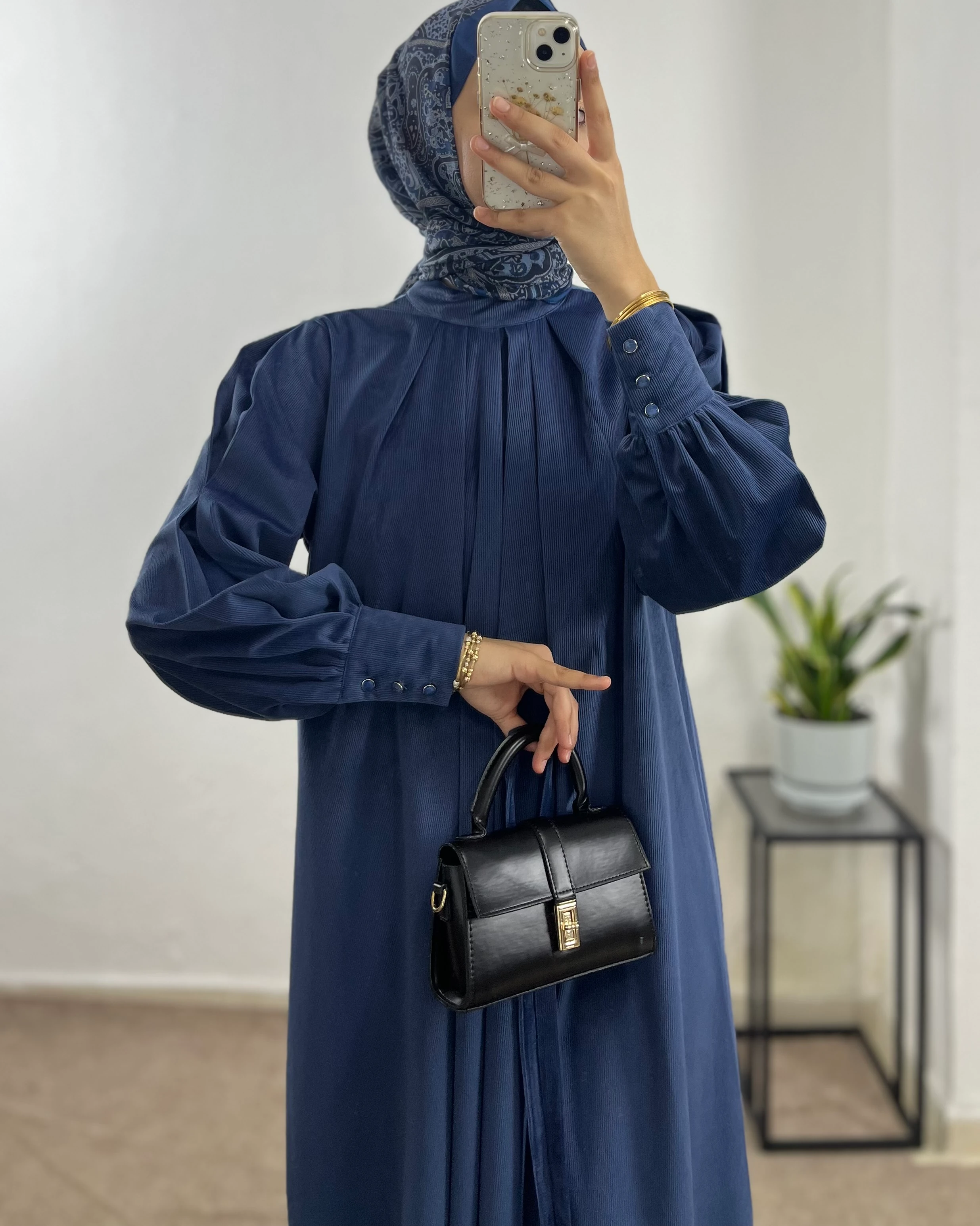 Büzgü Yaka Kadife Elbise - İndigo