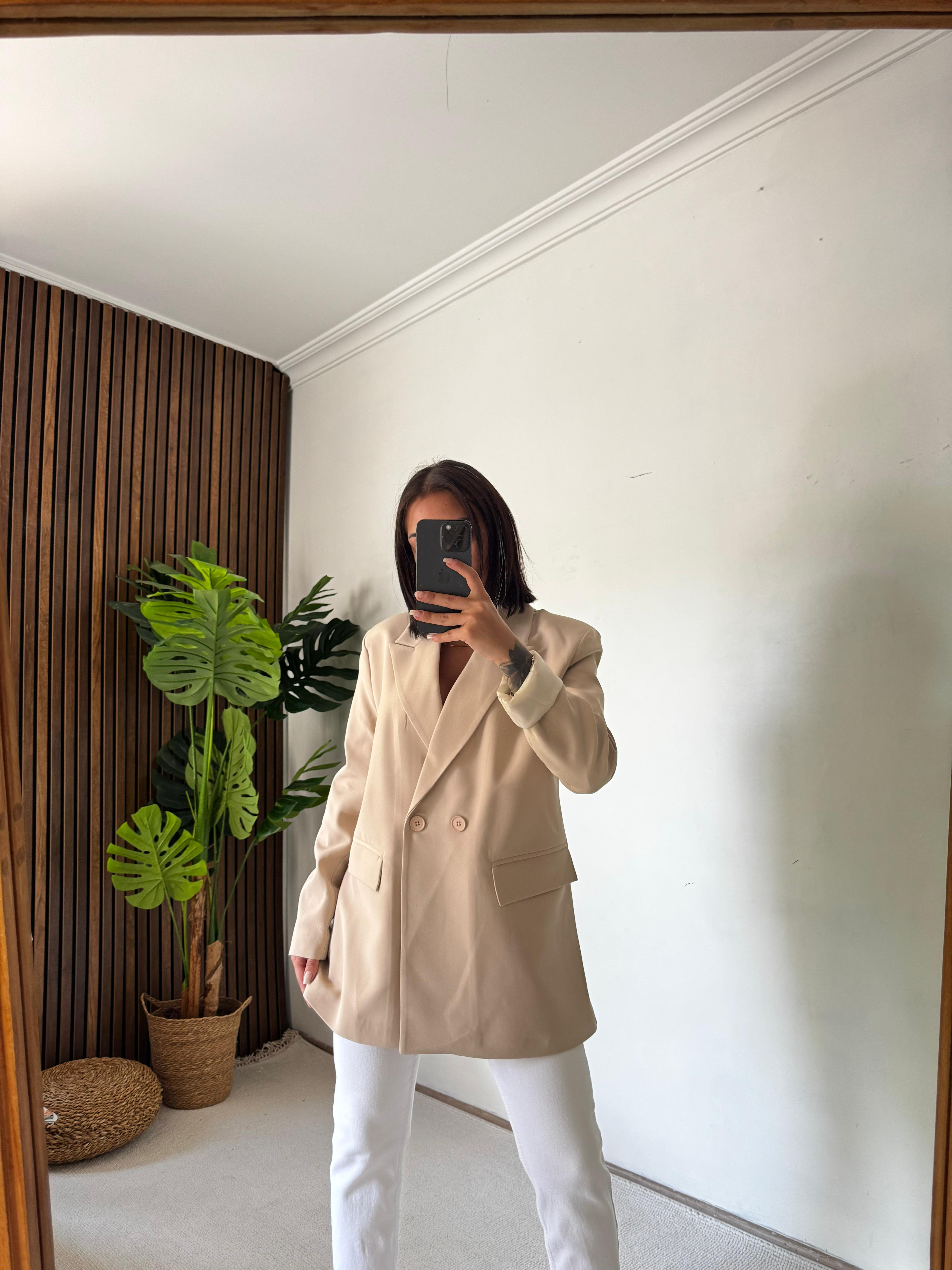 Önü Düğmeli Blazer Ceket - Krem