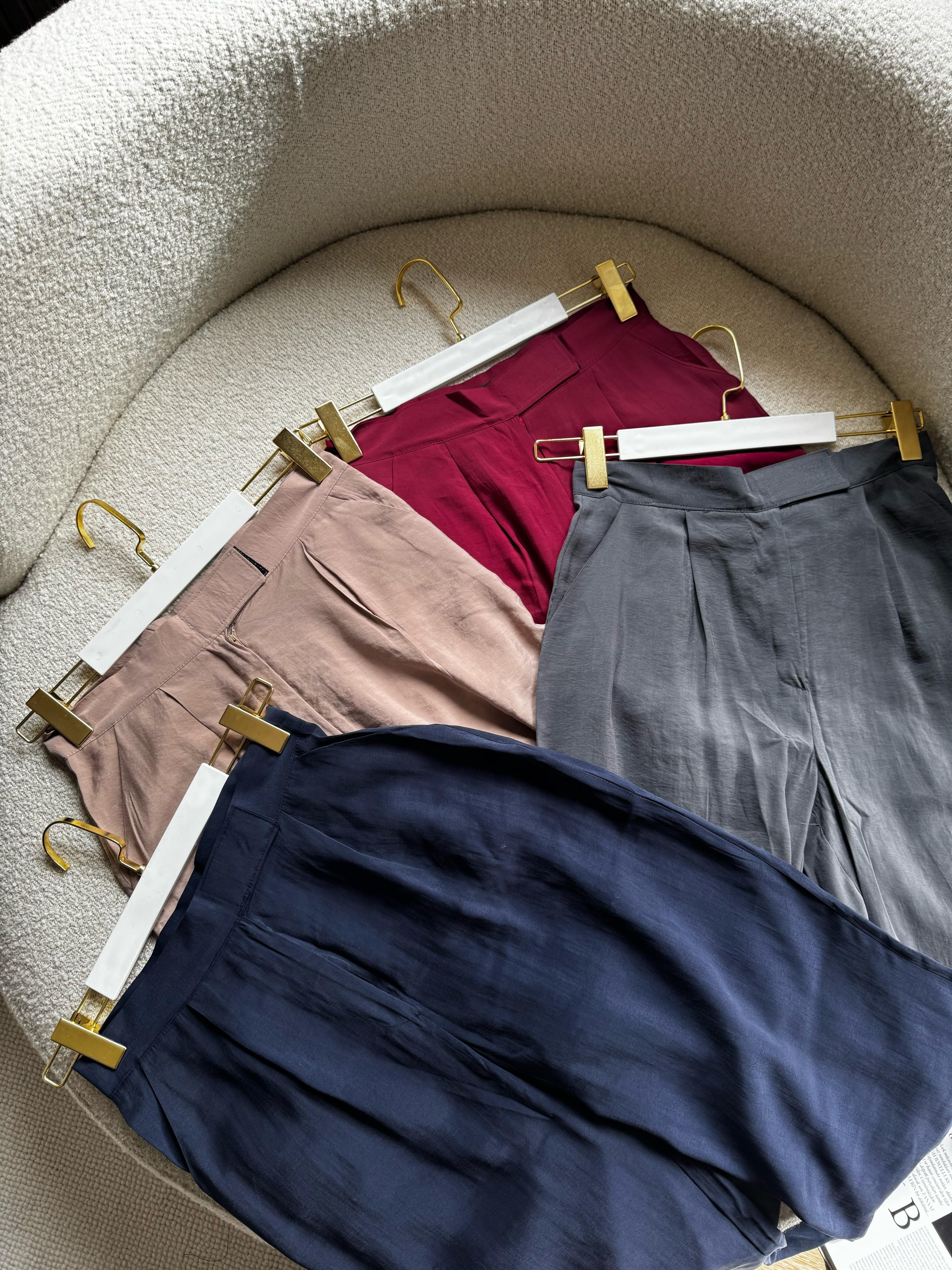 Geniş Paça Pileli Modal Pantalon