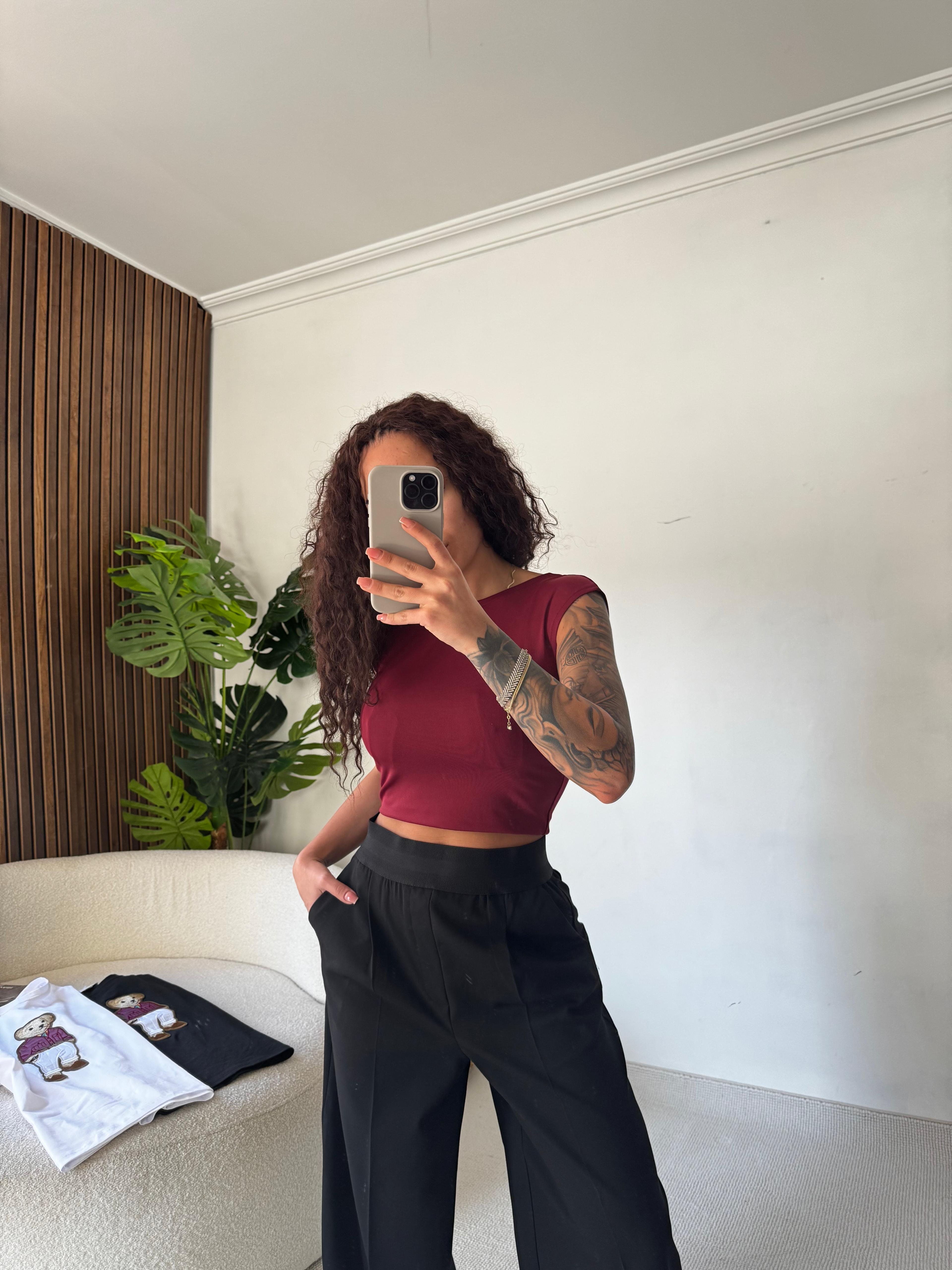Sırt Dekolteli Crop