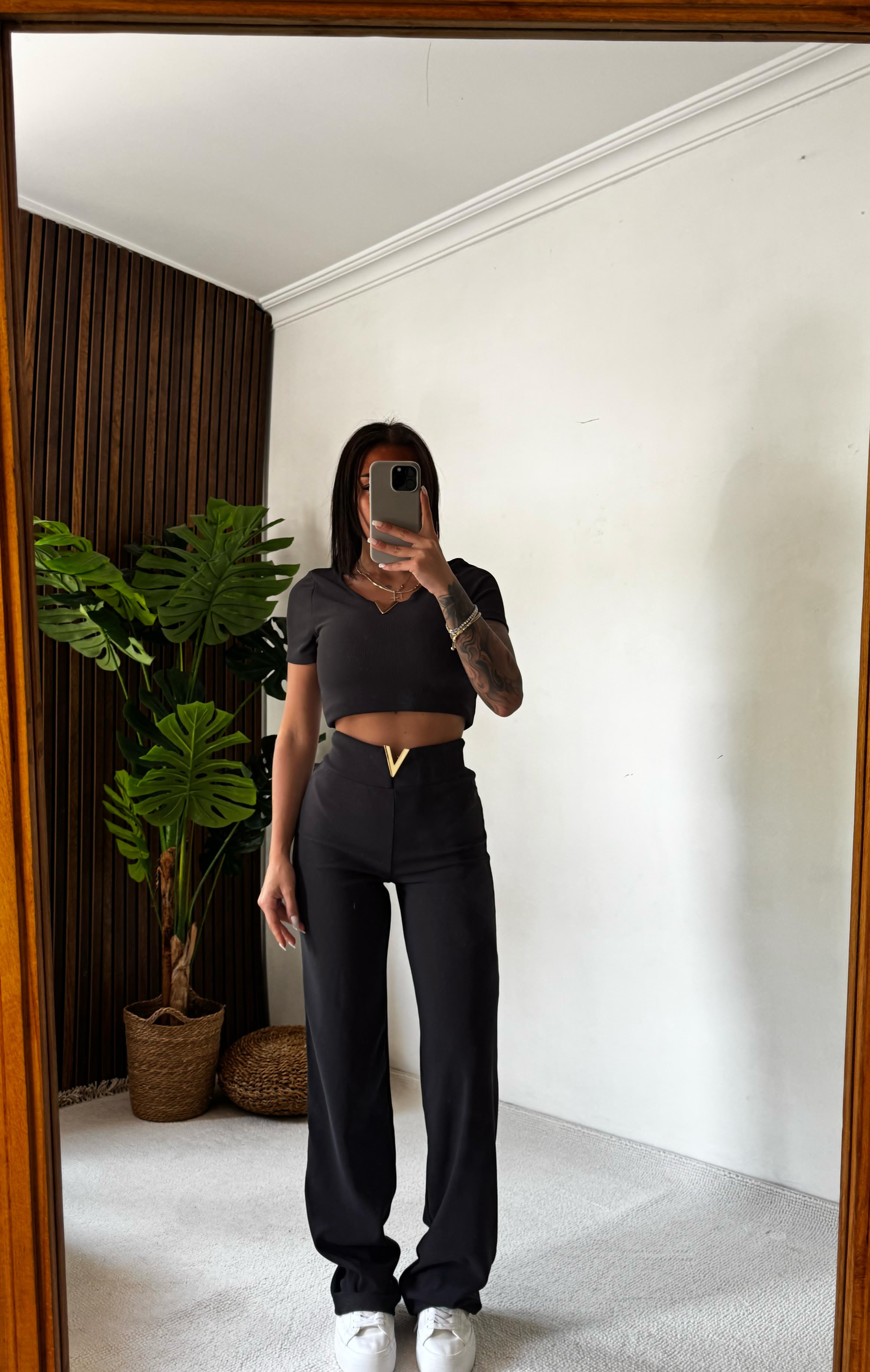 Siyah