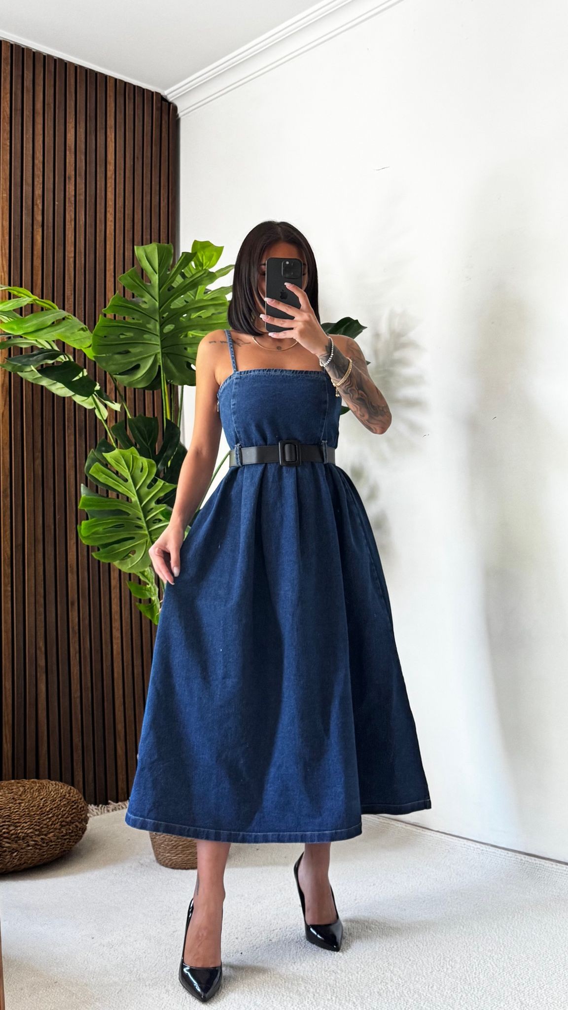 Sto Kemerli Askılı Ara Boy Denim Elbise  - Mavi