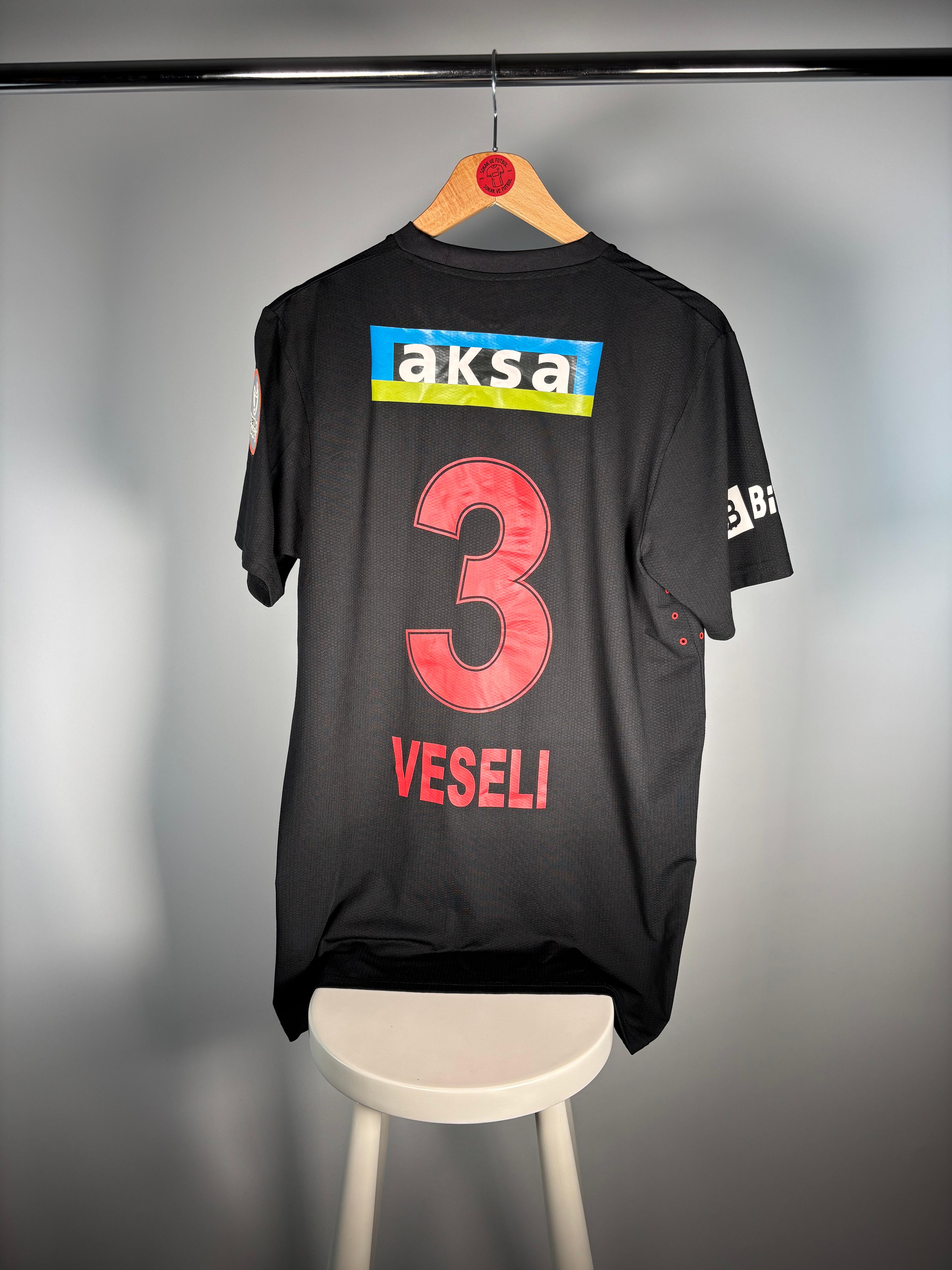 #3 VESELİ KARAGÜMRÜK 2022-2023 İÇ SAHA - MEDIUM