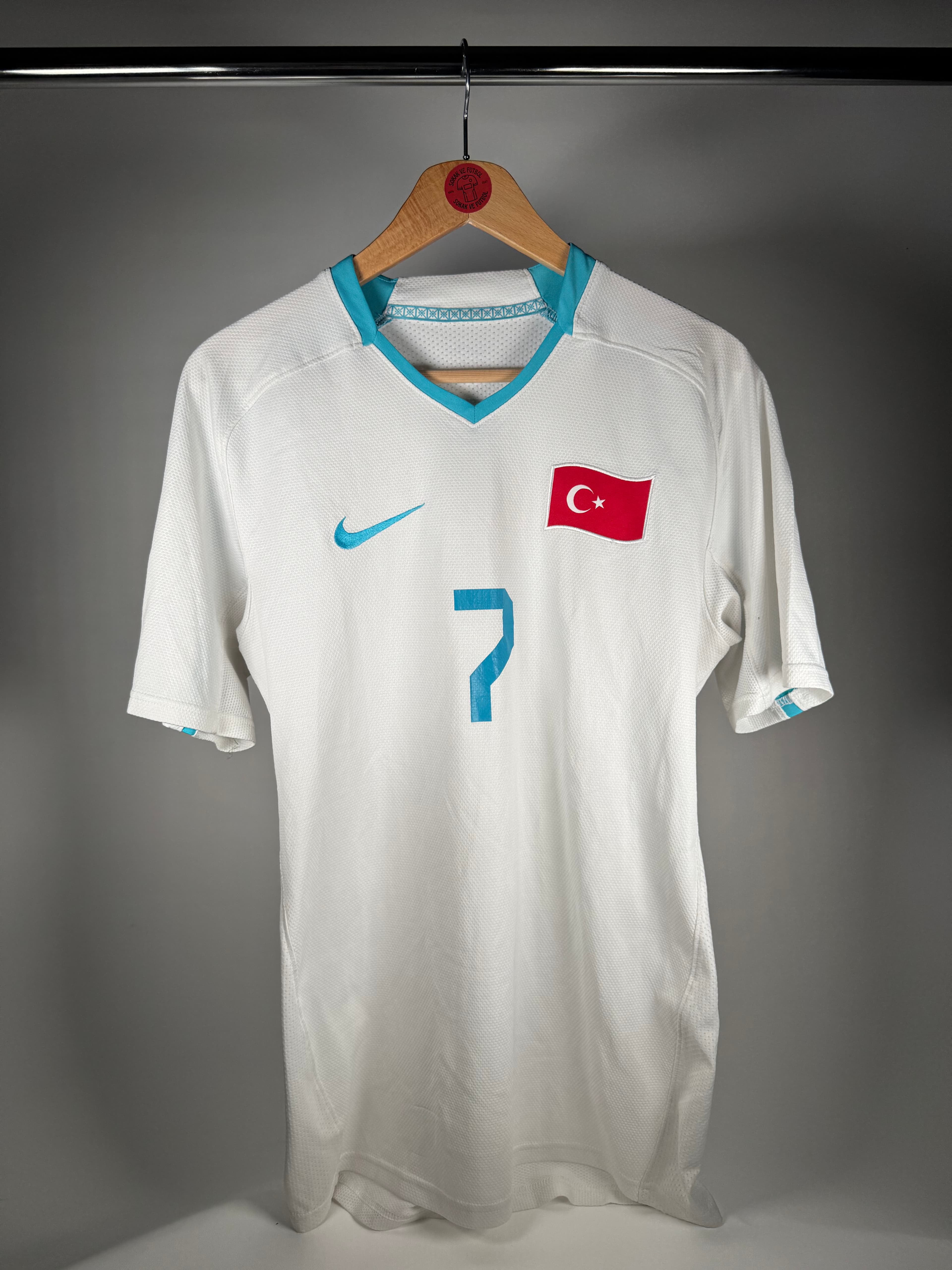 #7 MEHMET TOPAL TÜRKİYE A MİLLİ TAKIM 2008 İÇ SAHA - SMALL