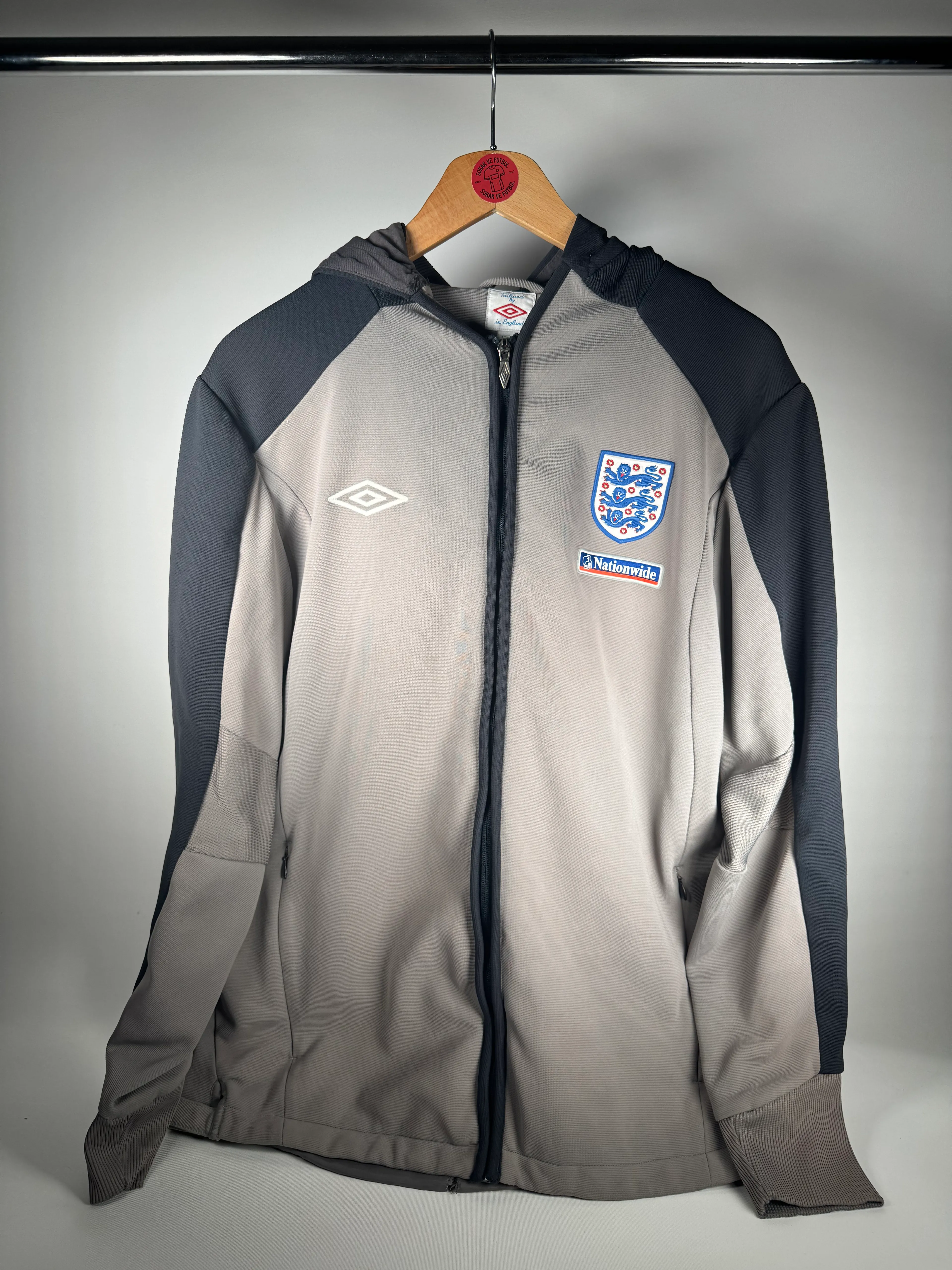 İNGİLTERE 2010 ANTRENMAN CEKETİ - LARGE