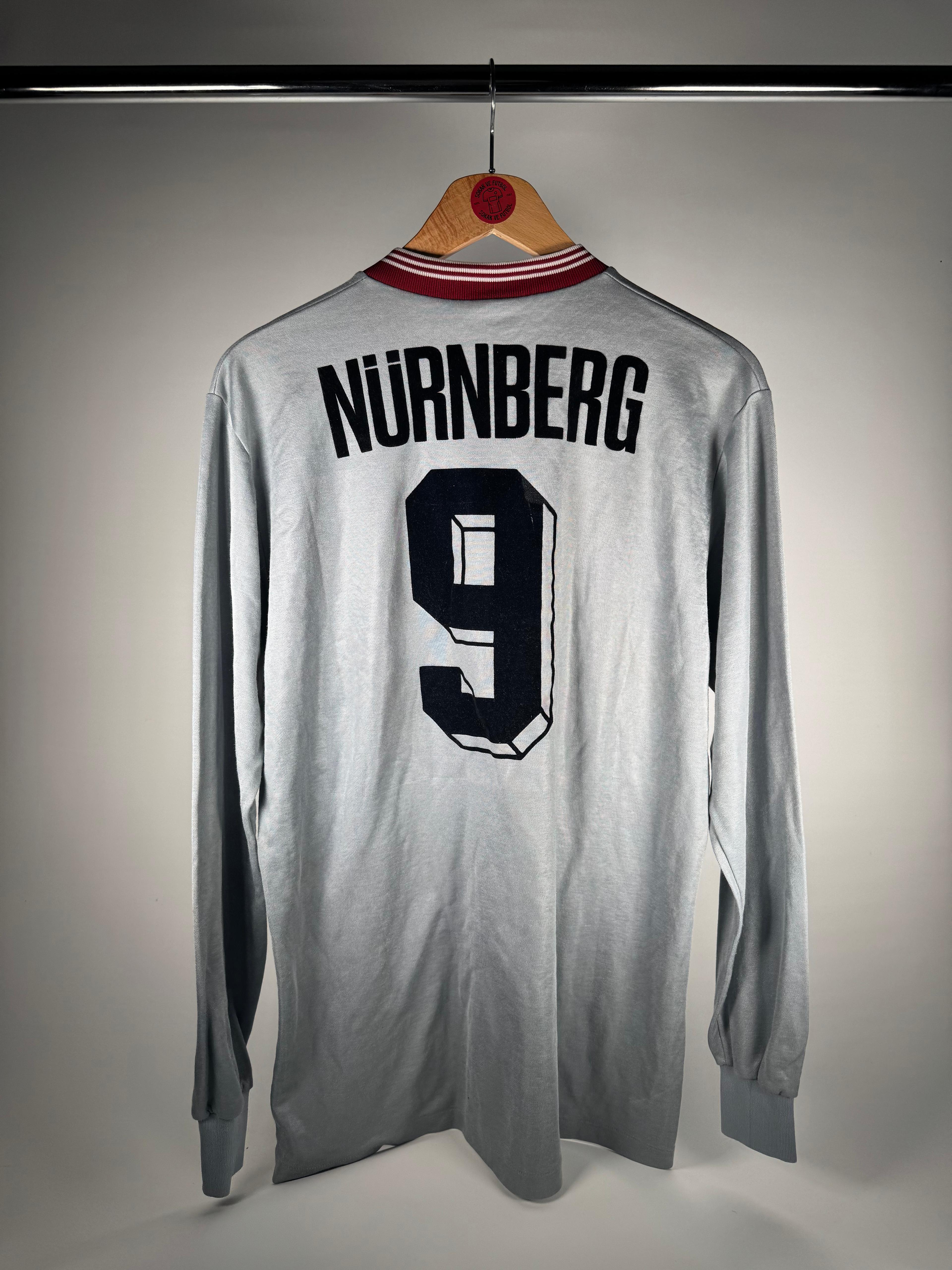 #9 1. FC NÜRNBERG 80S RETRO FORMA - LARGE 