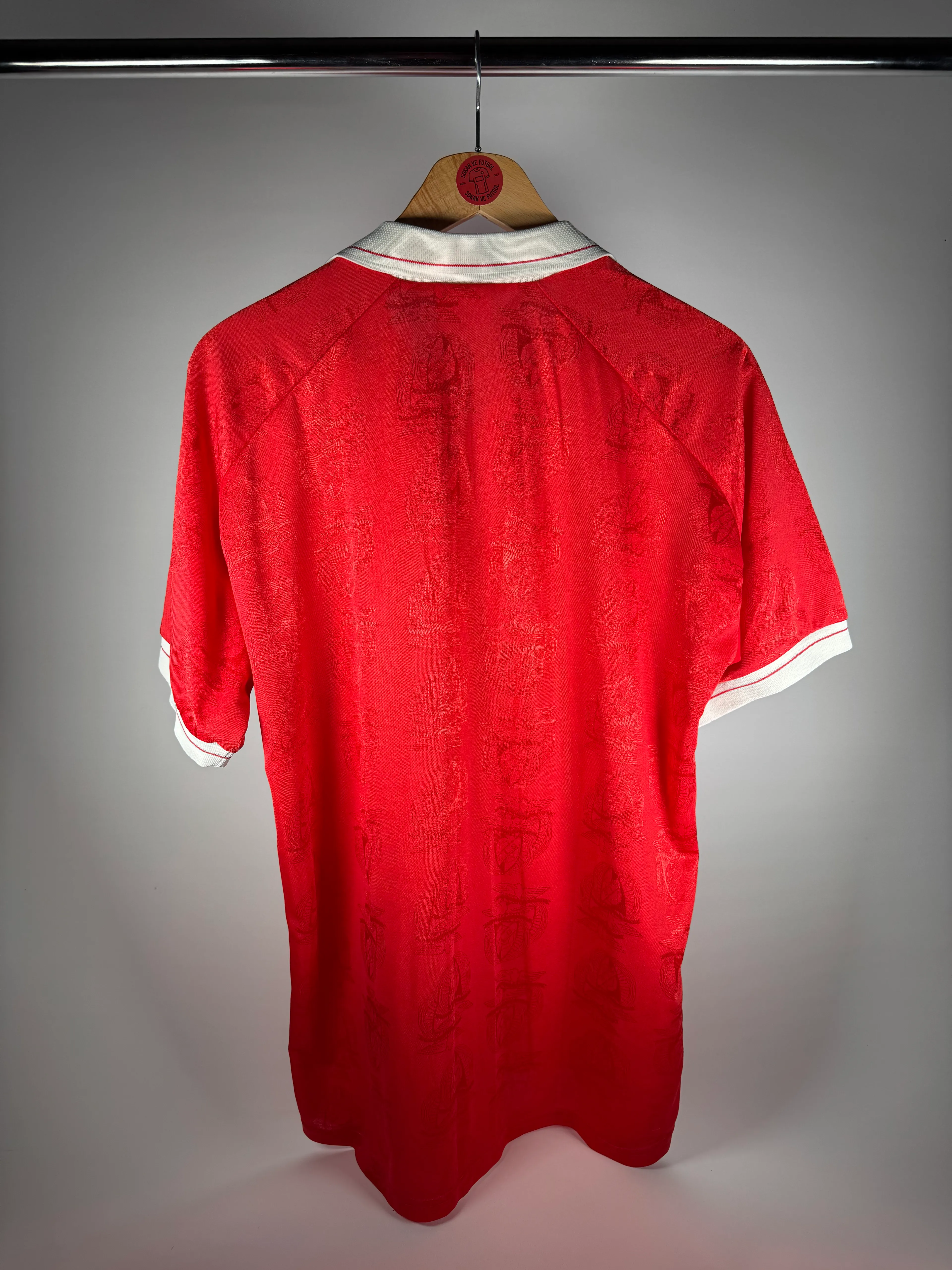 SL BENFICA 1995-1996 İÇ SAHA - LARGE 