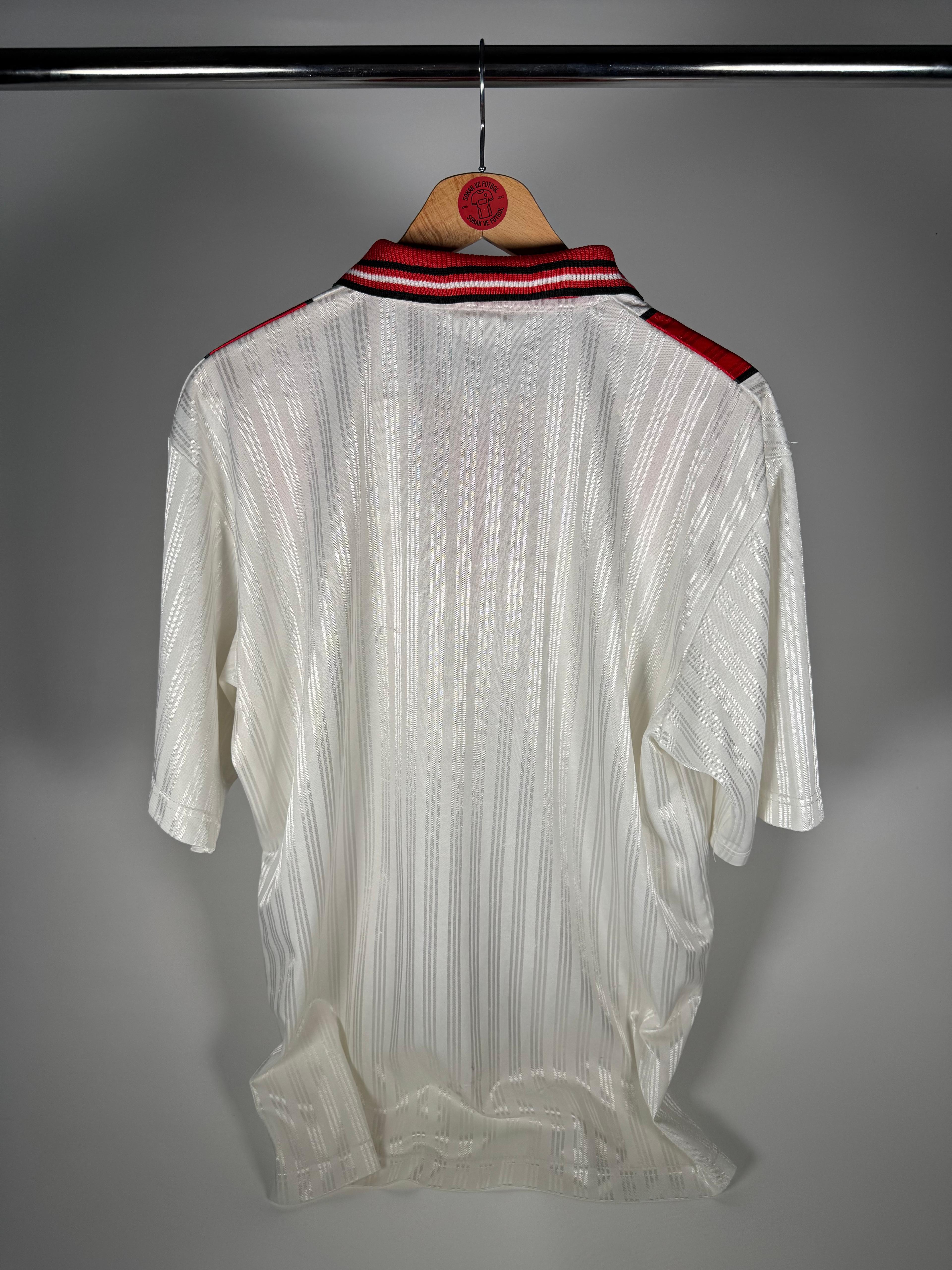TÜRKİYE 1996 İÇ SAHA - X LARGE 