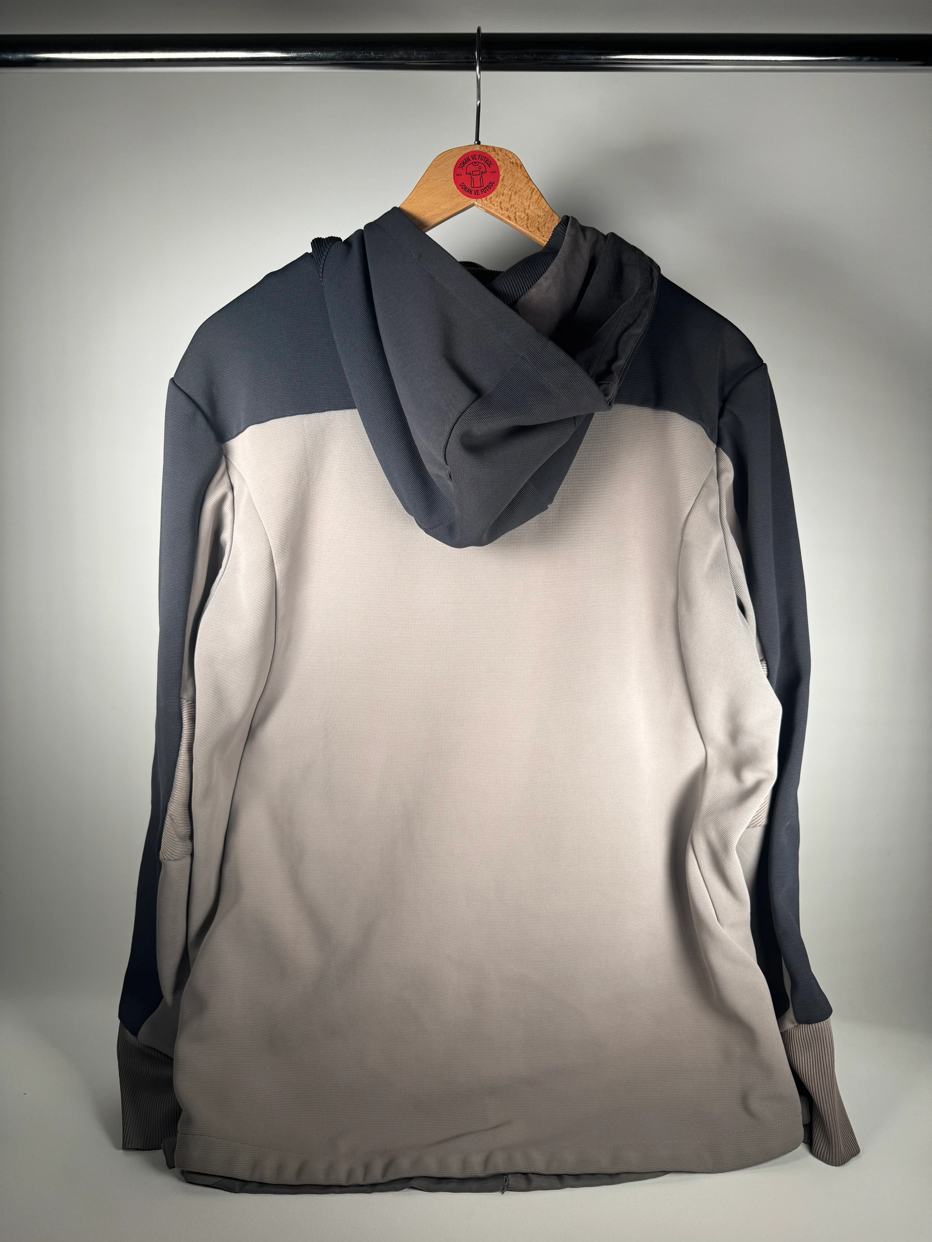 İNGİLTERE 2010 ANTRENMAN CEKETİ - LARGE