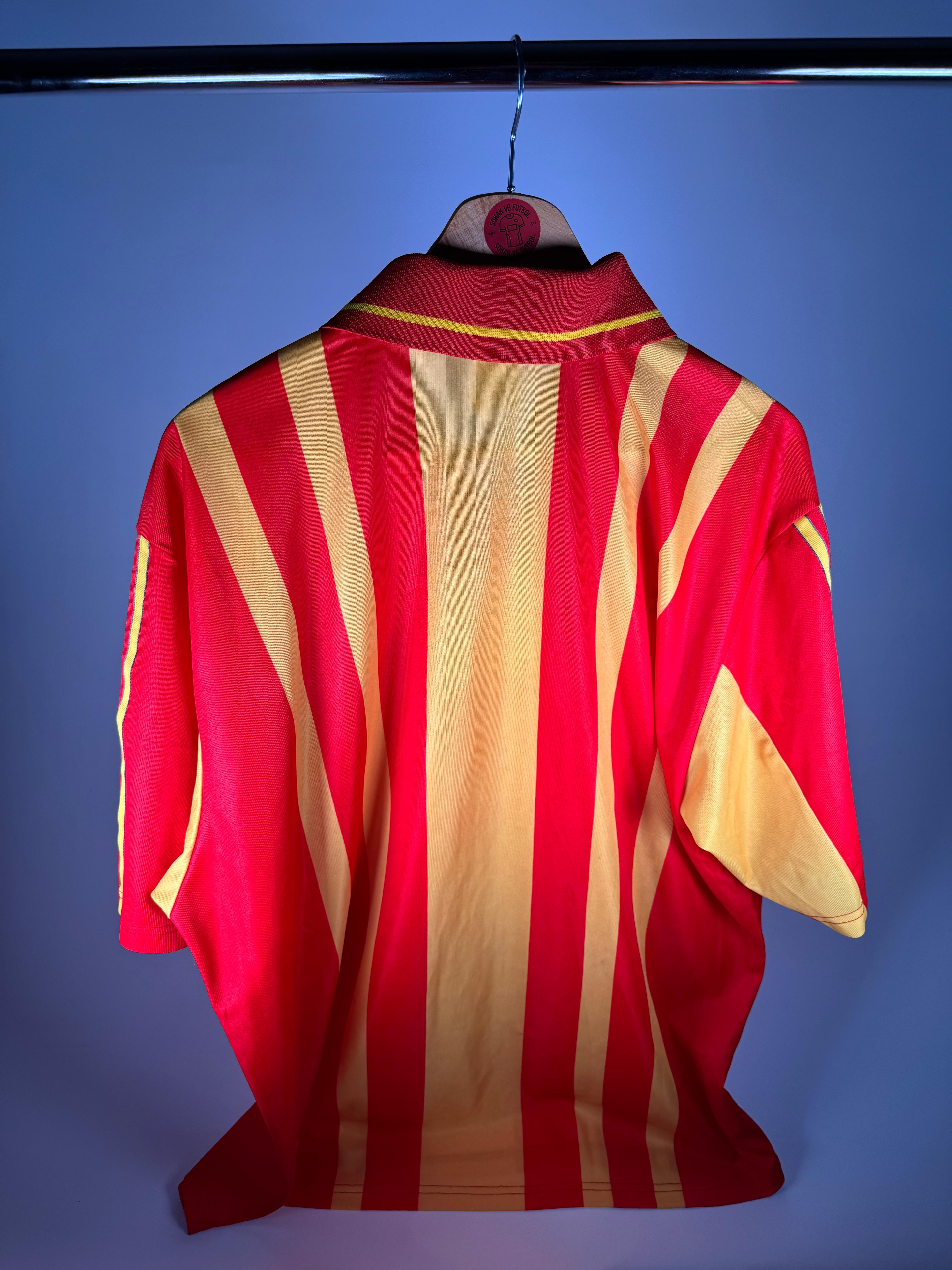 GALATASARAY 2000-2001 İÇ SAHA - X LARGE 