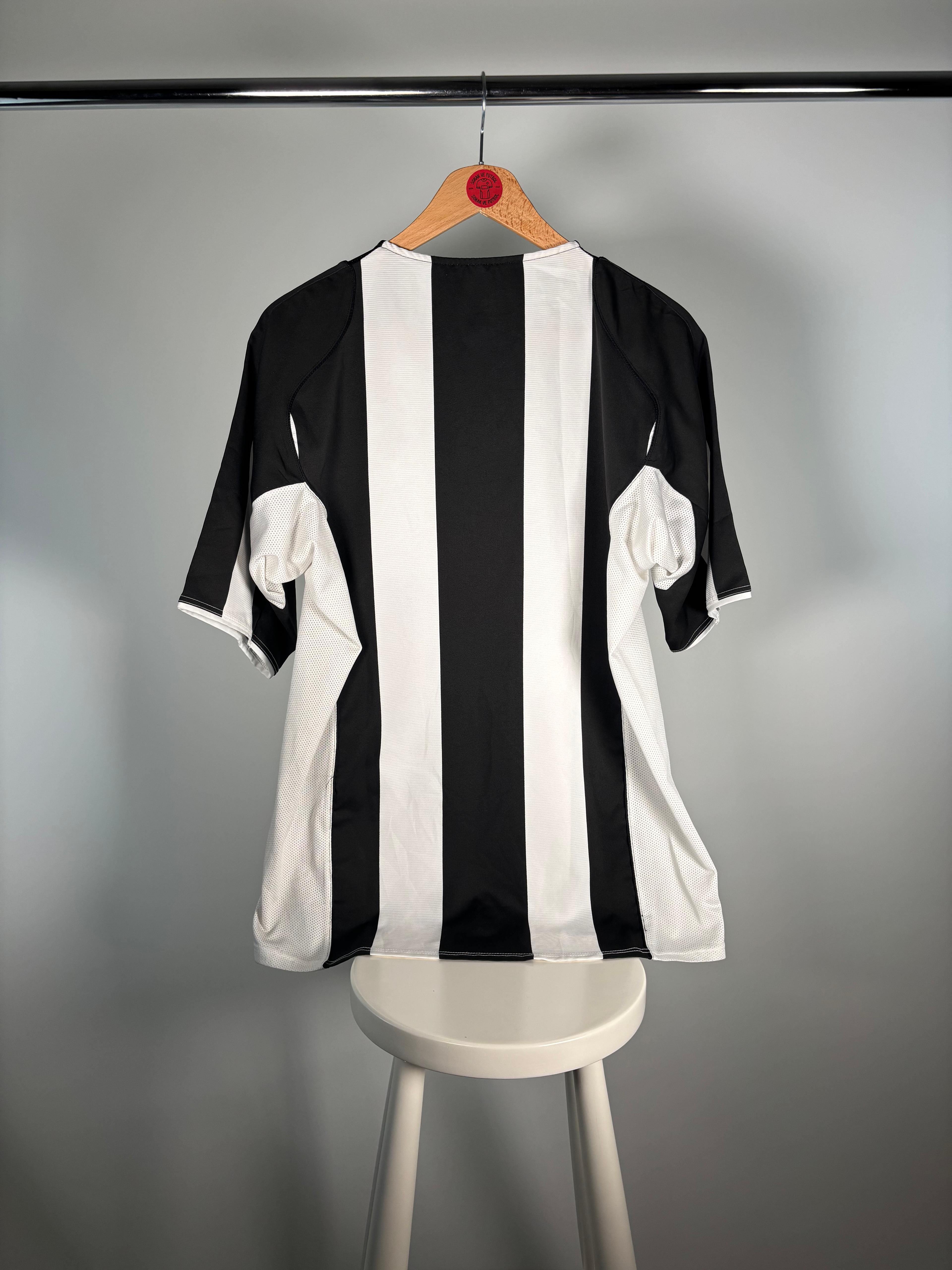 JUVENTUS 2004/2005 İÇ SAHA - MEDIUM 