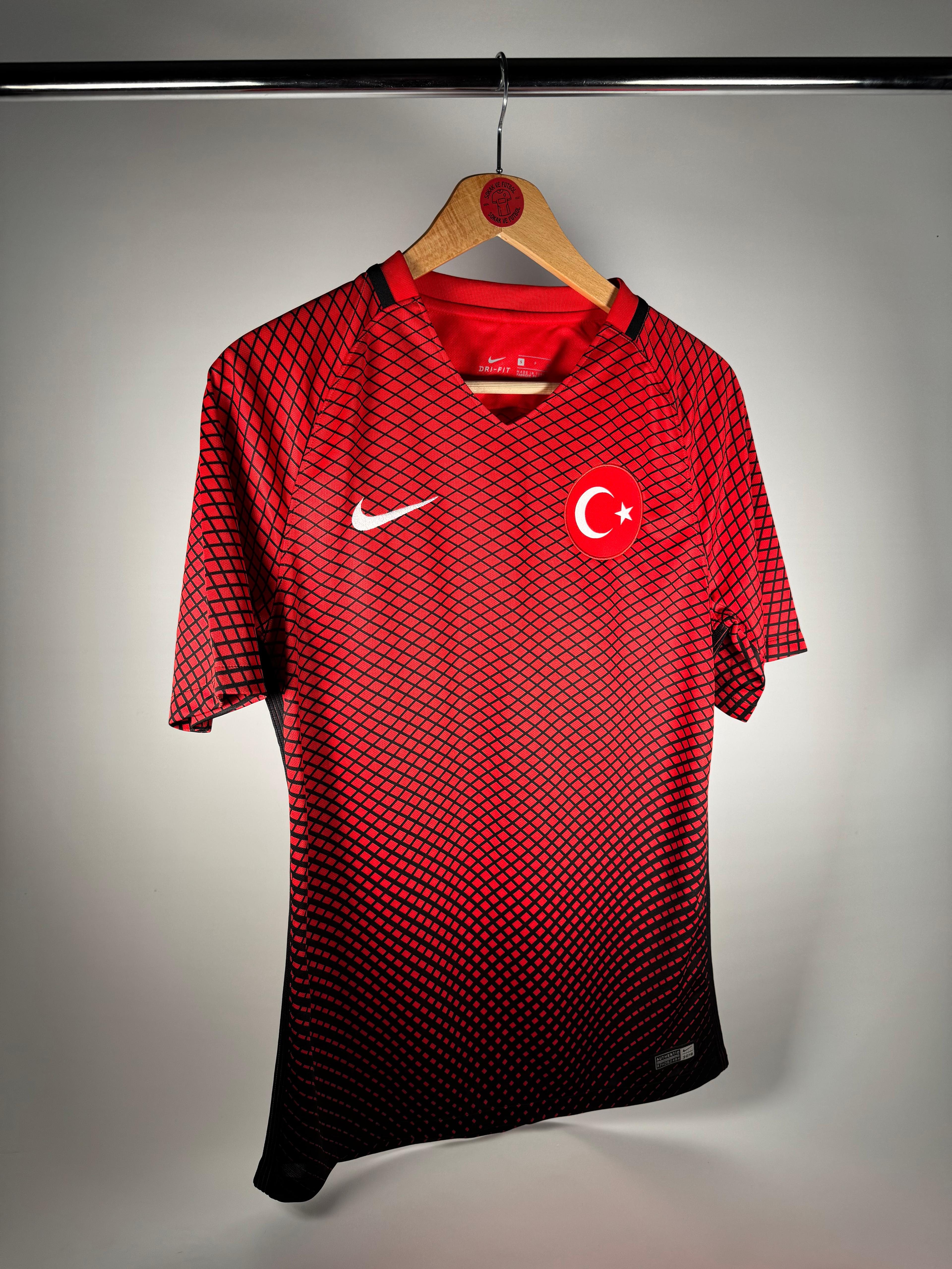 TÜRKİYE 2016 İÇ SAHA - SMALL 