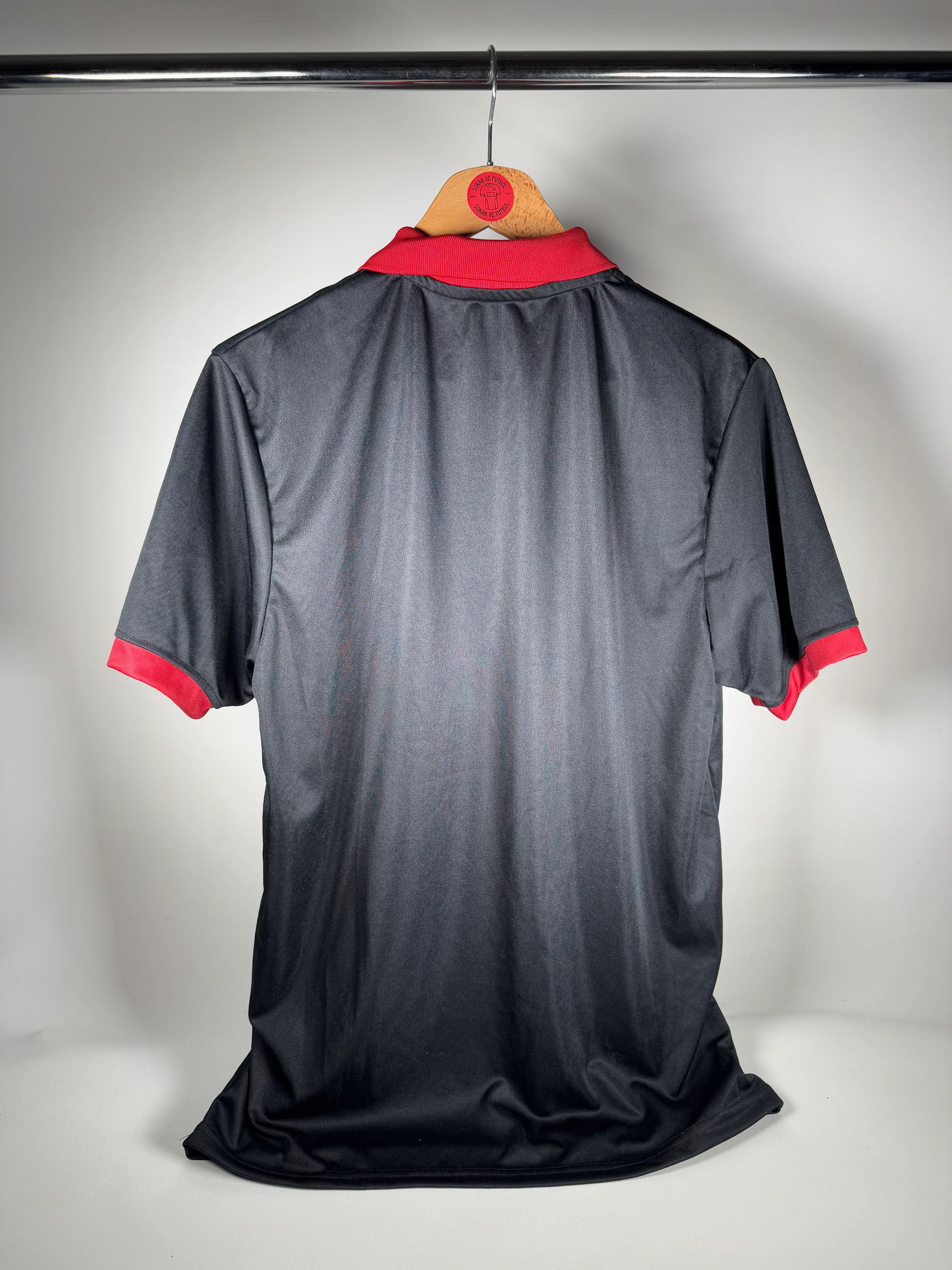 BAYER LEVERKUSEN 2024-2025 100. YIL ÖZEL POLO YAKA - XLARGE - LARGE