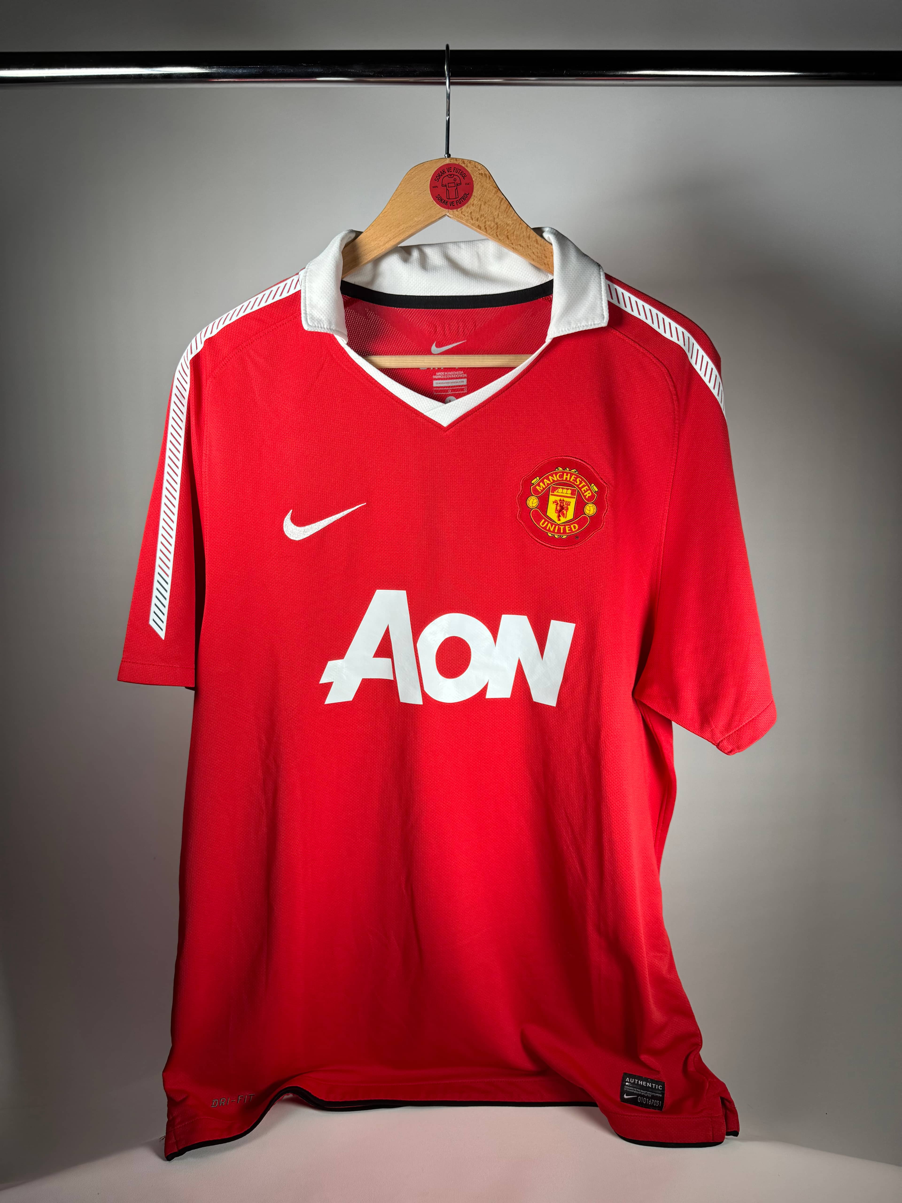 MANCHESTER UNITED 2010-2011 İÇ SAHA - LARGE 