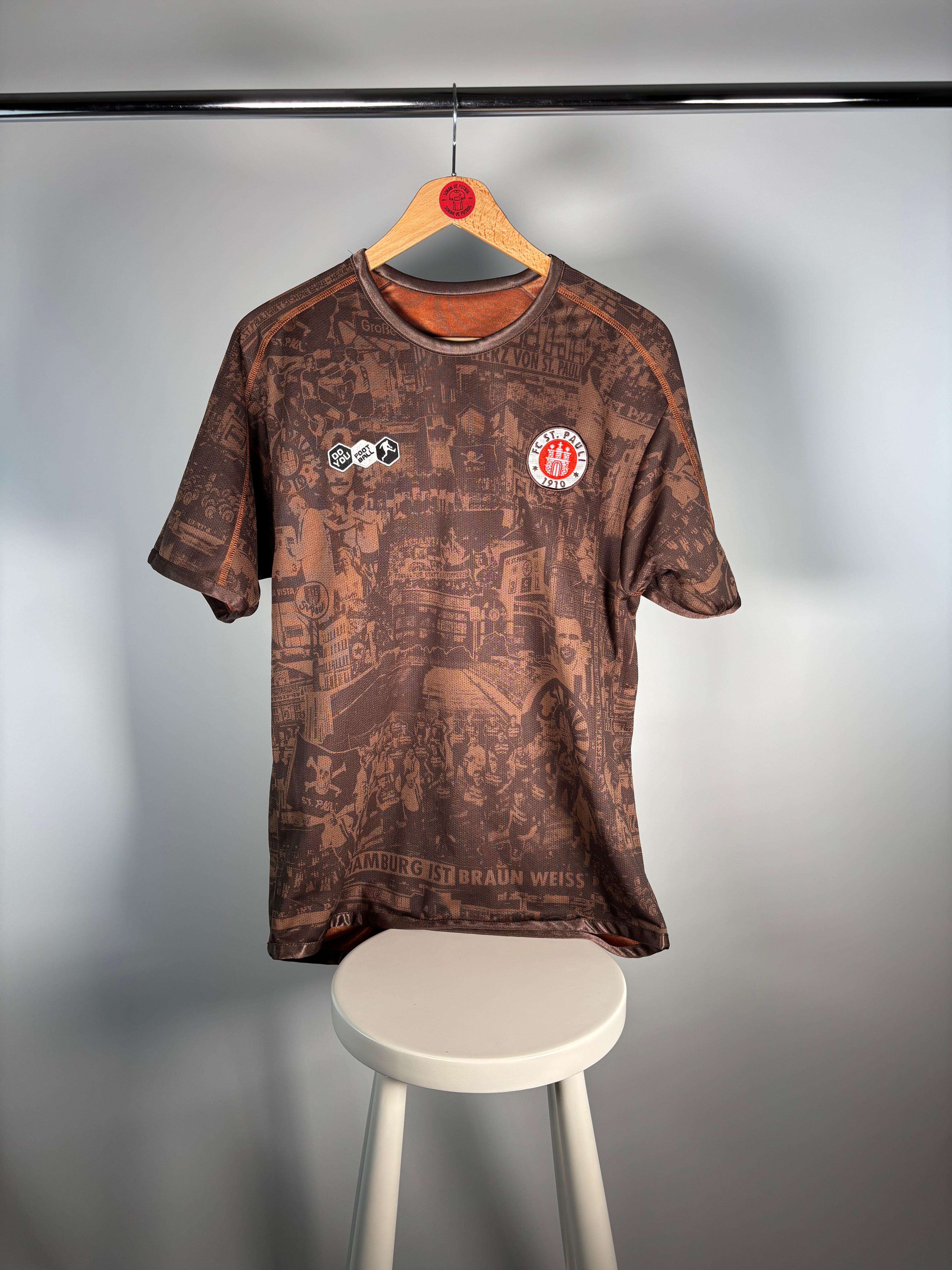 ST PAULİ 2010/2011 SPECIAL - MEDIUM 