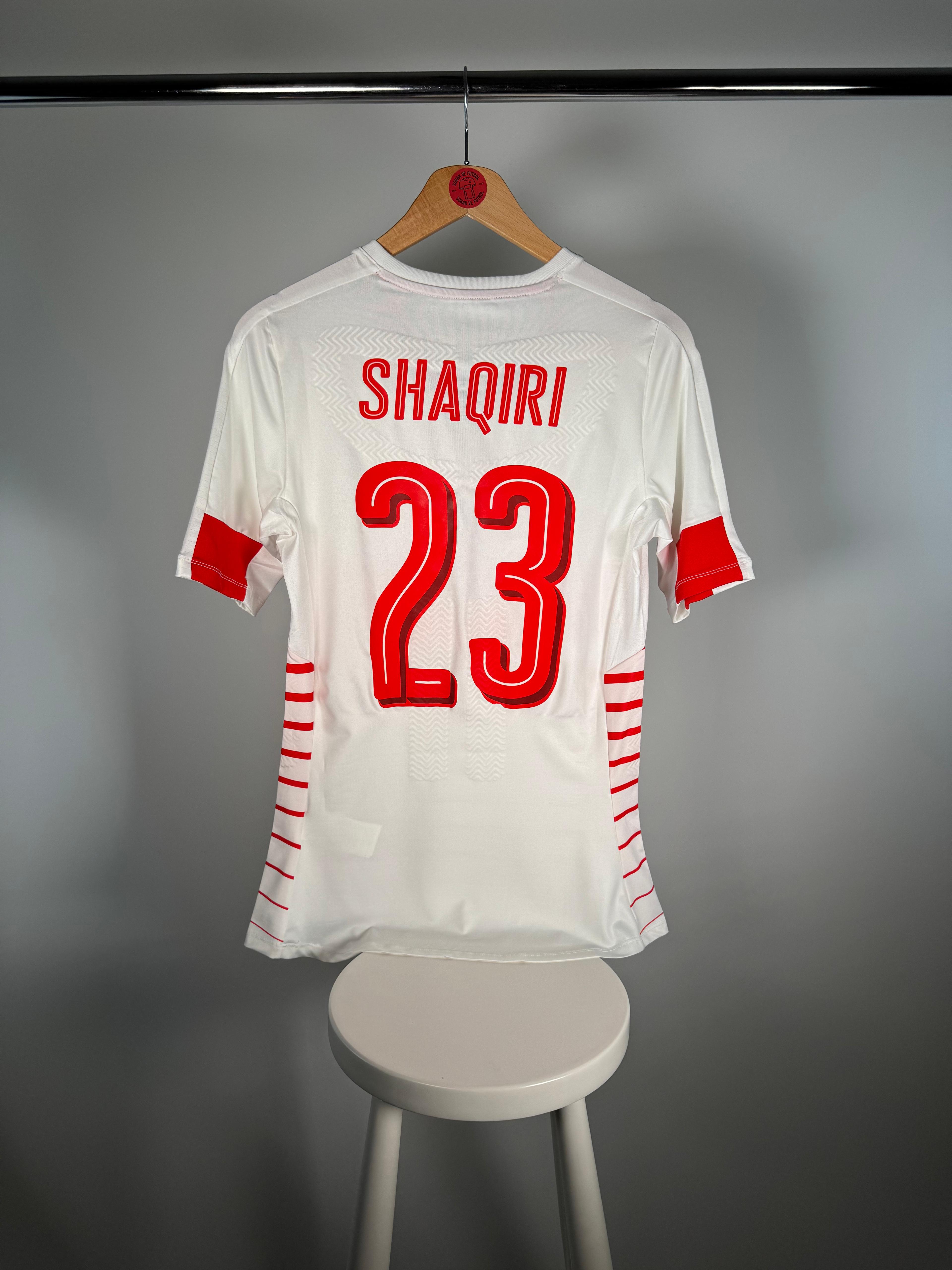 #23 SHAQIRI İSVİÇRE 2016 DIŞ SAHA - MEDIUM