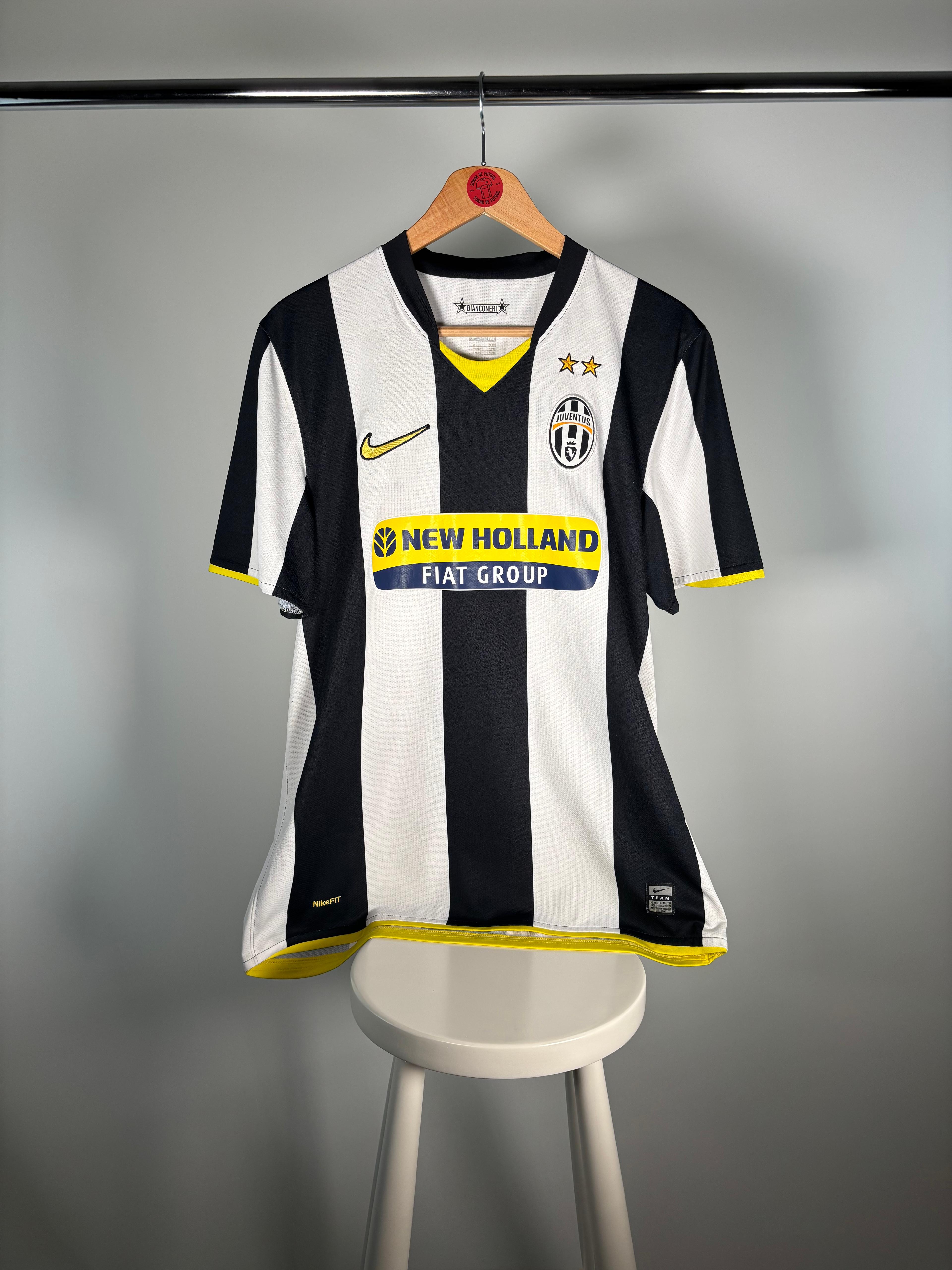 JUVENTUS 2008/2009 İÇ SAHA - MEDIUM