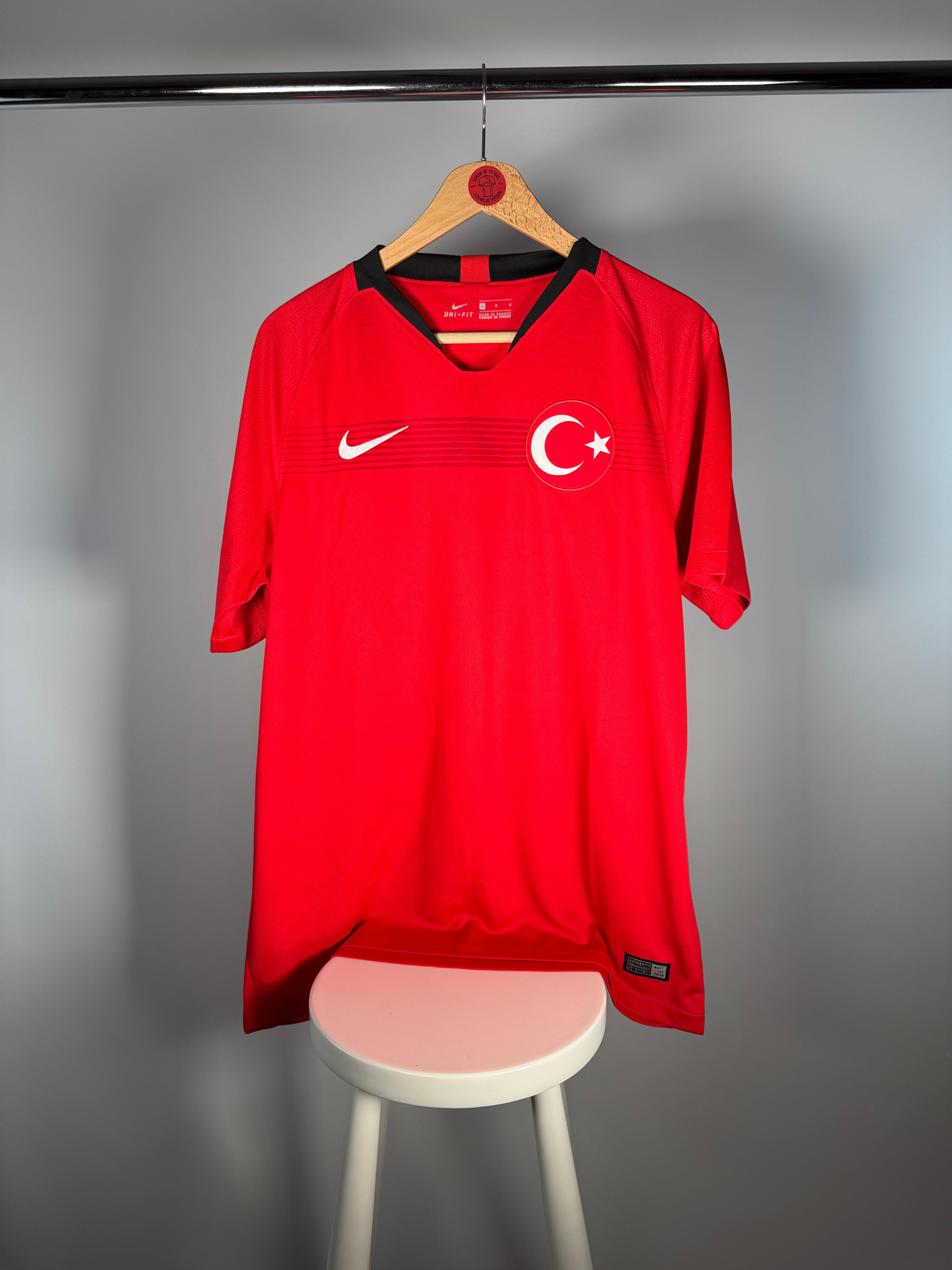 TÜRKİYE 2018 İÇ SAHA - LARGE 