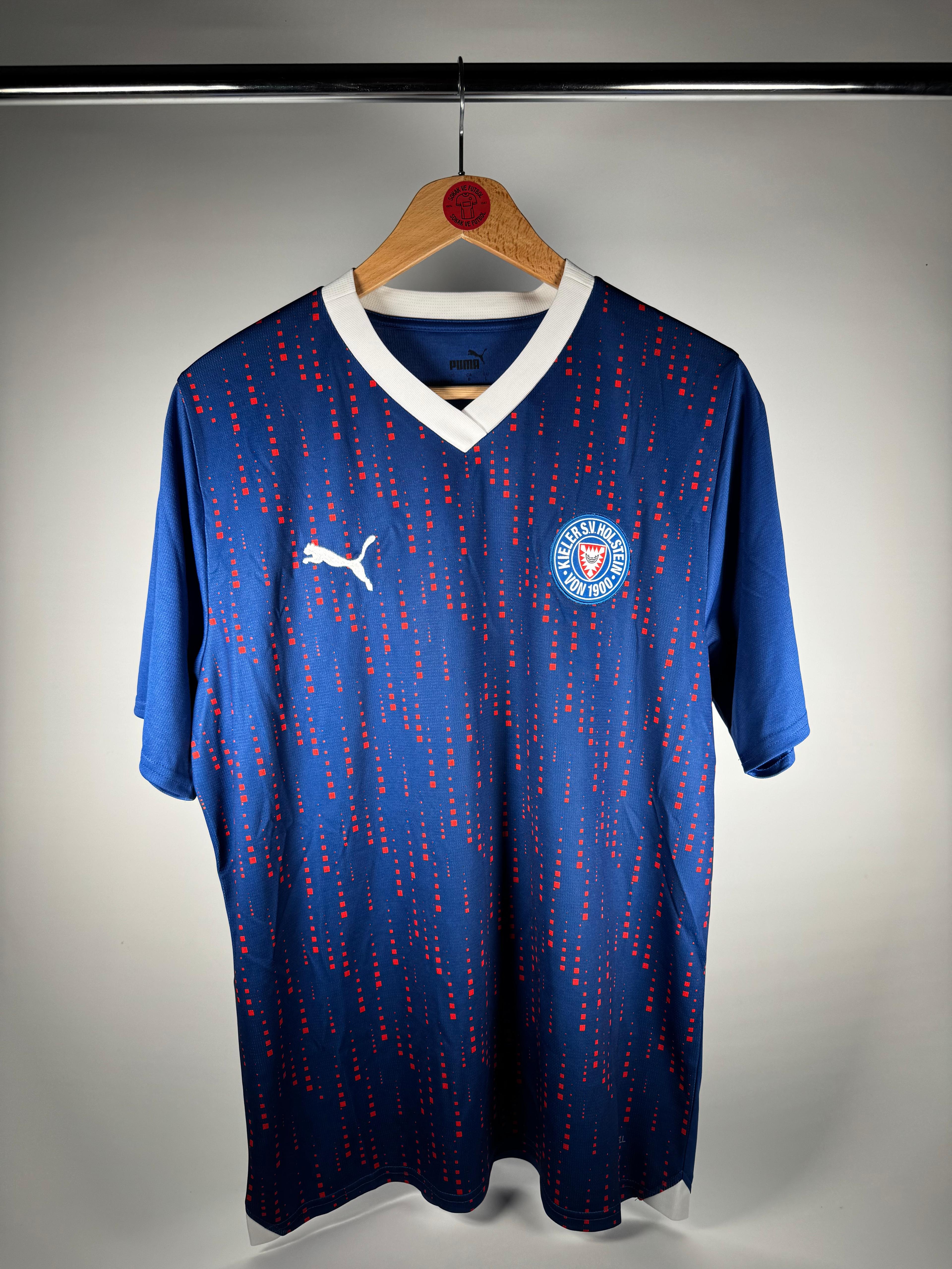 HOLSTEIN KIEL 2023-2024 İÇ SAHA - LARGE