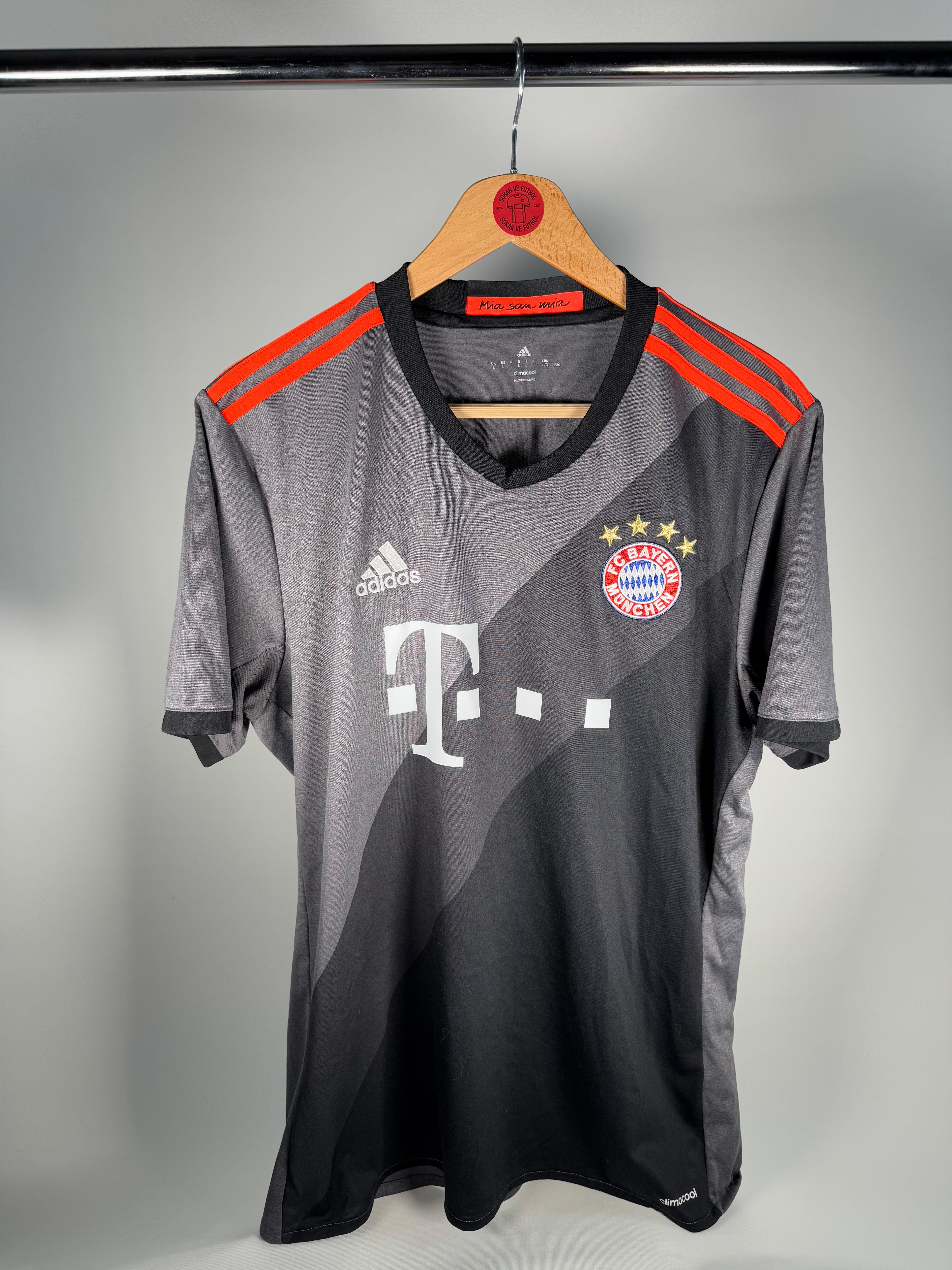 BAYERN MUNİH 2016-2017 DIŞ SAHA - LARGE