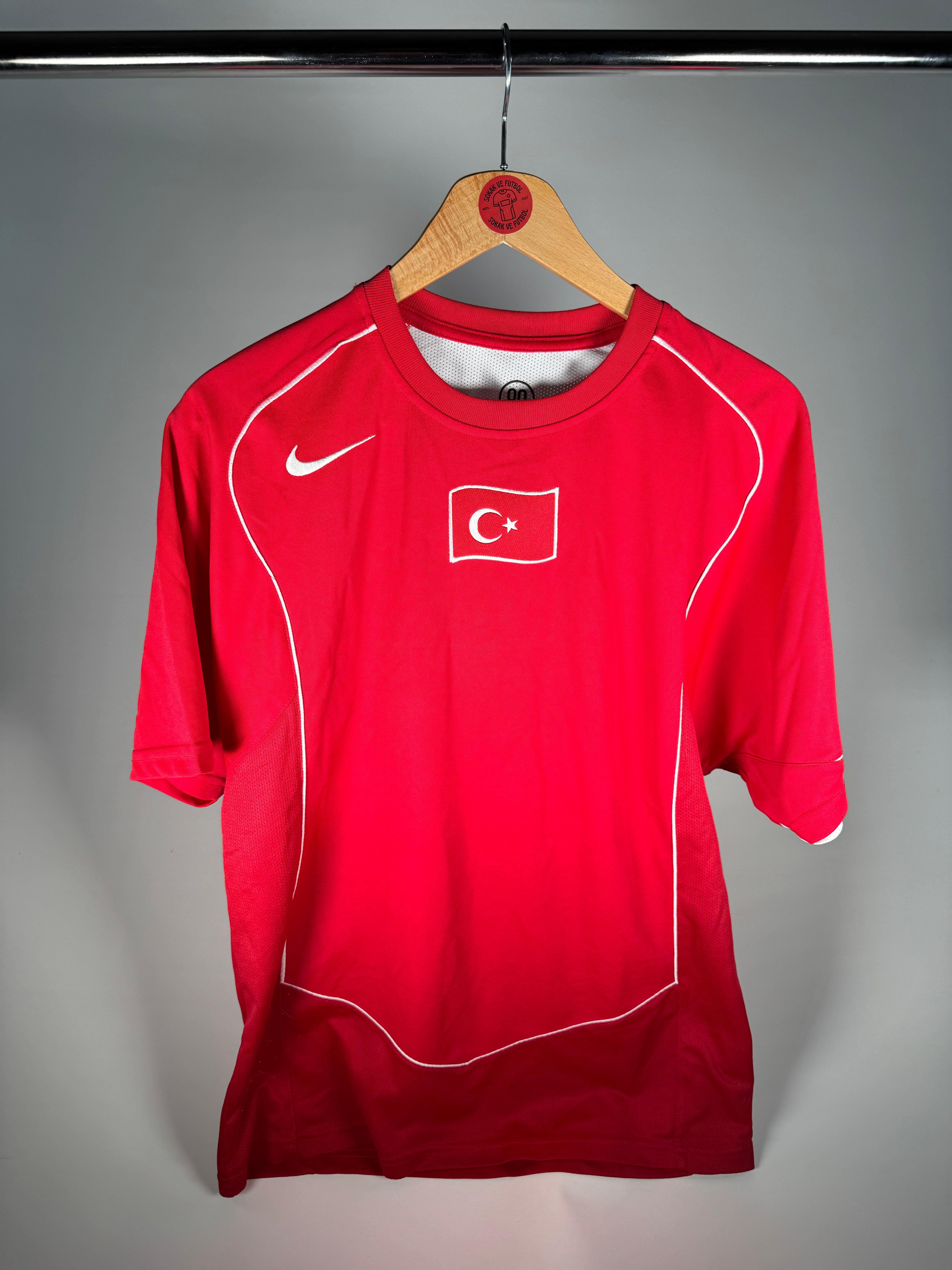 TÜRKİYE 2004 İÇ SAHA - MEDIUM 