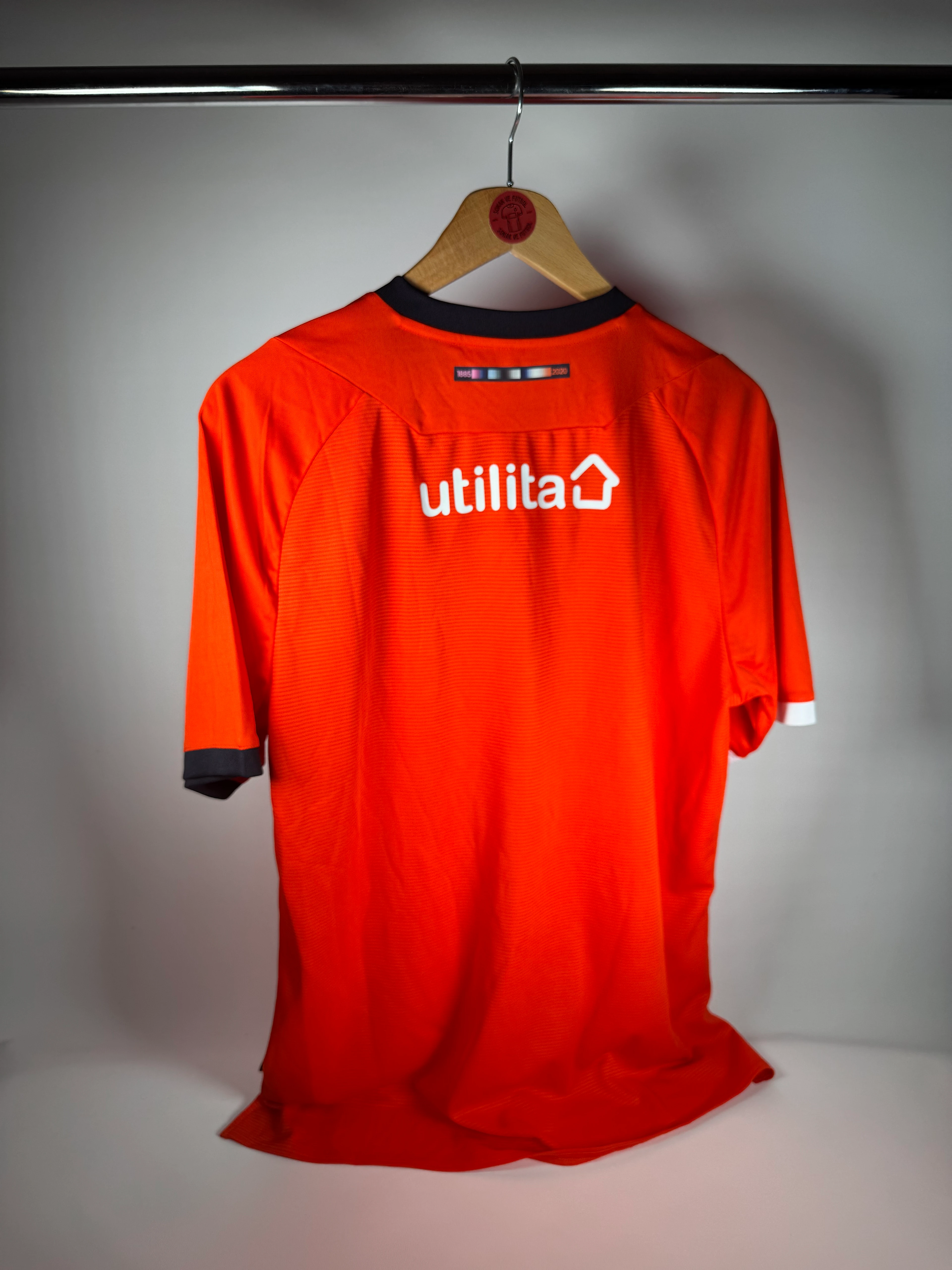 LUTON TOWN FC 2020-2021 İÇ SAHA - LARGE