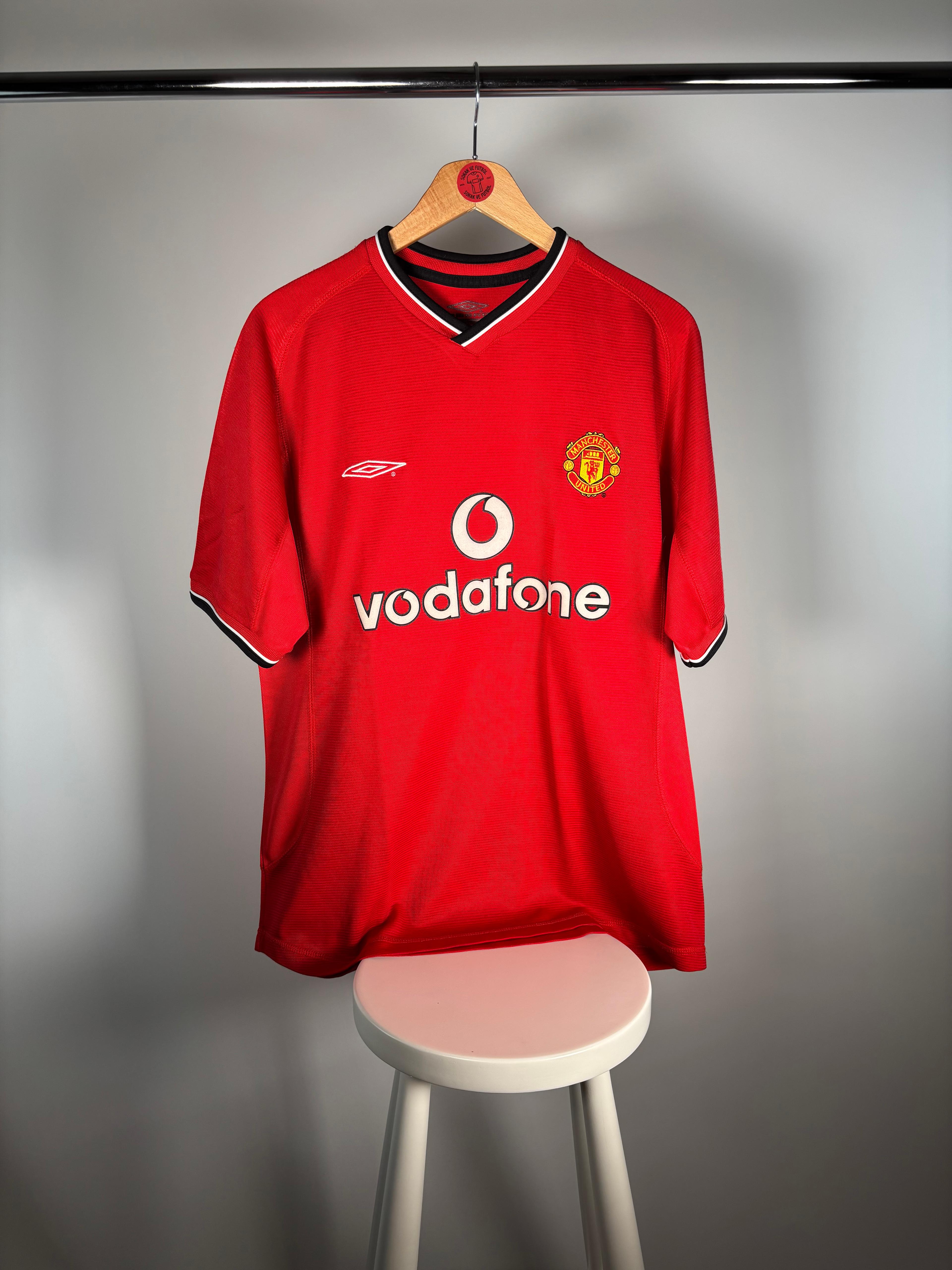 MANCHESTER UNITED 2000/2002 İÇ SAHA - MEDIUM 