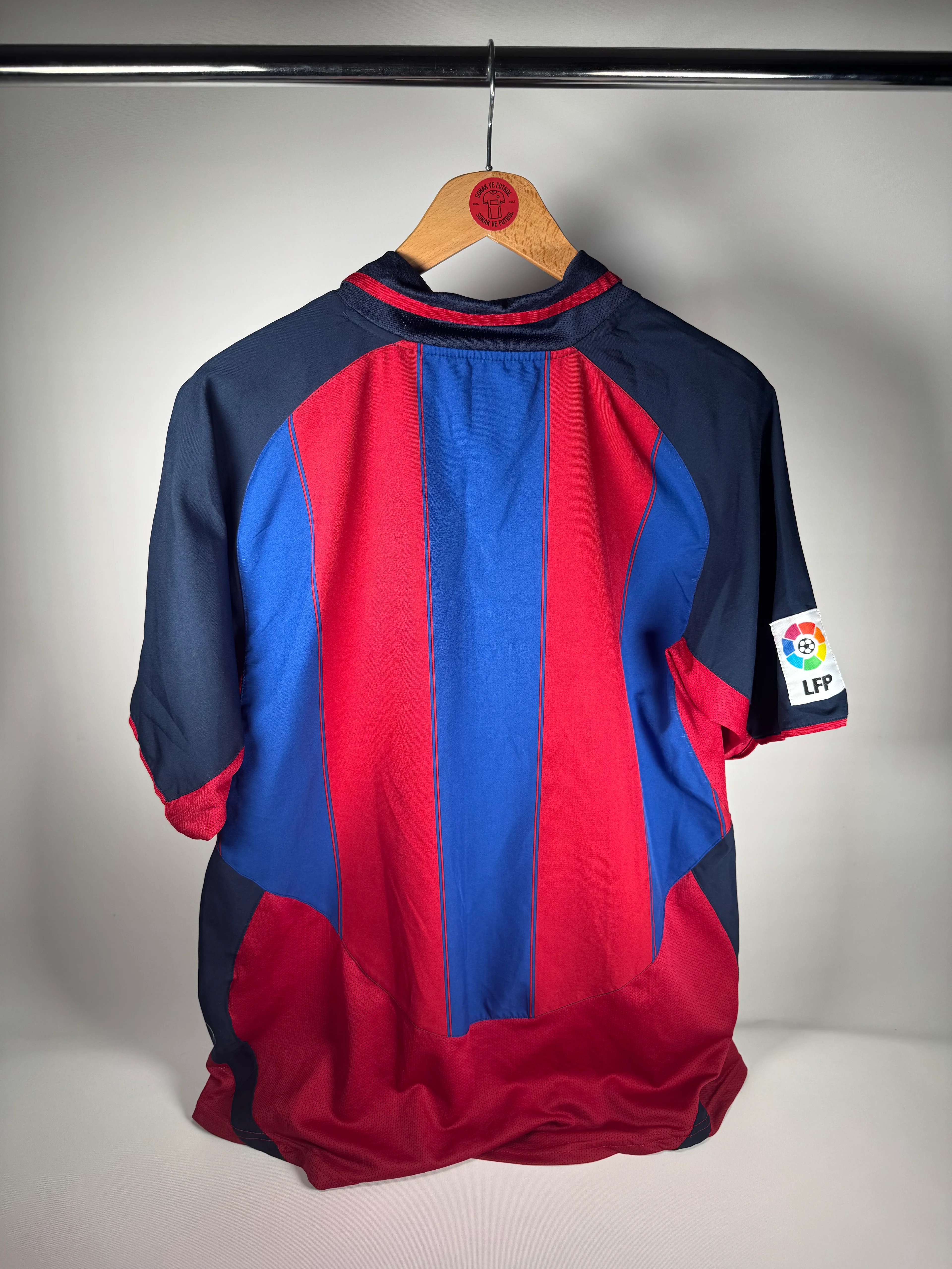 BARCELONA 2003-2004 İÇ SAHA - MEDIUM