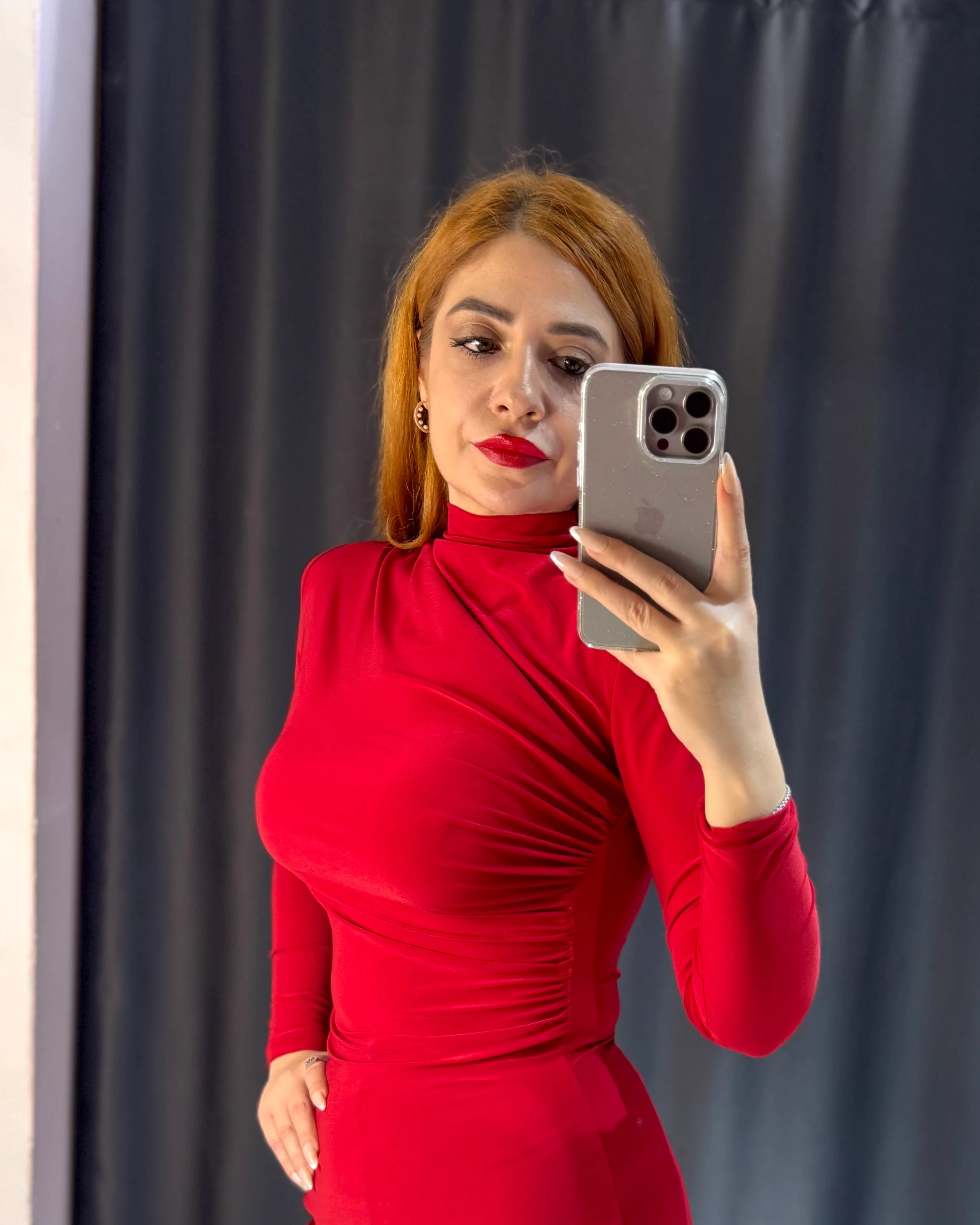 Drapeli Uzun Kollu Mini Elbise