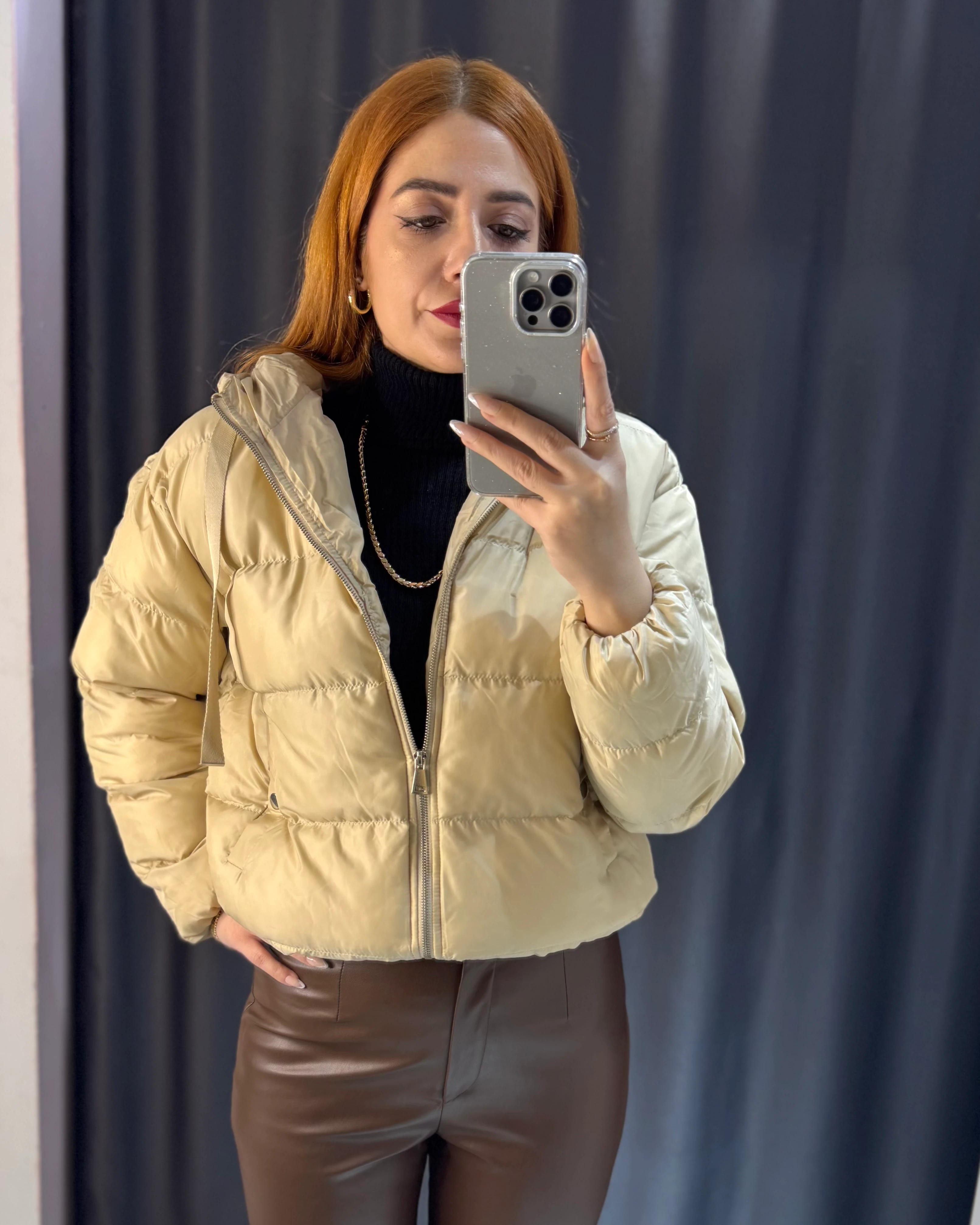 Kapüşonlu Şişme Mont