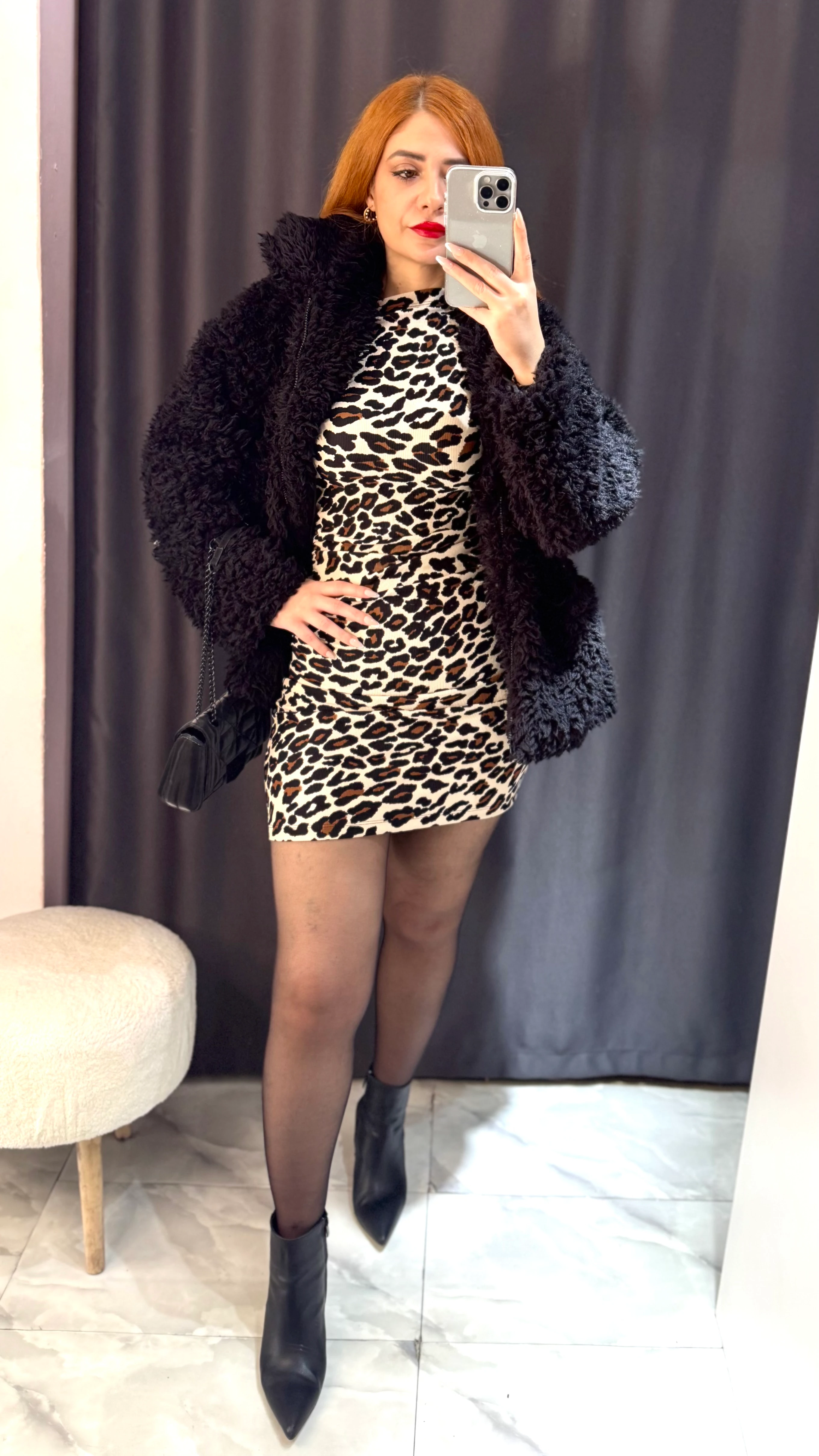 Leopar Drapeli Omuz Açık Mini Elbise