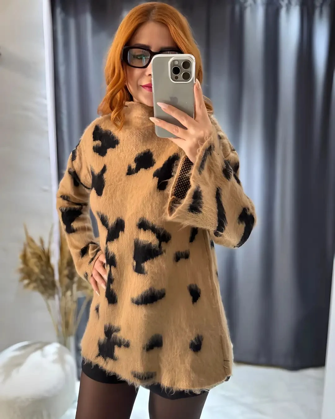 Leopar Desenli Tüylü Kazak