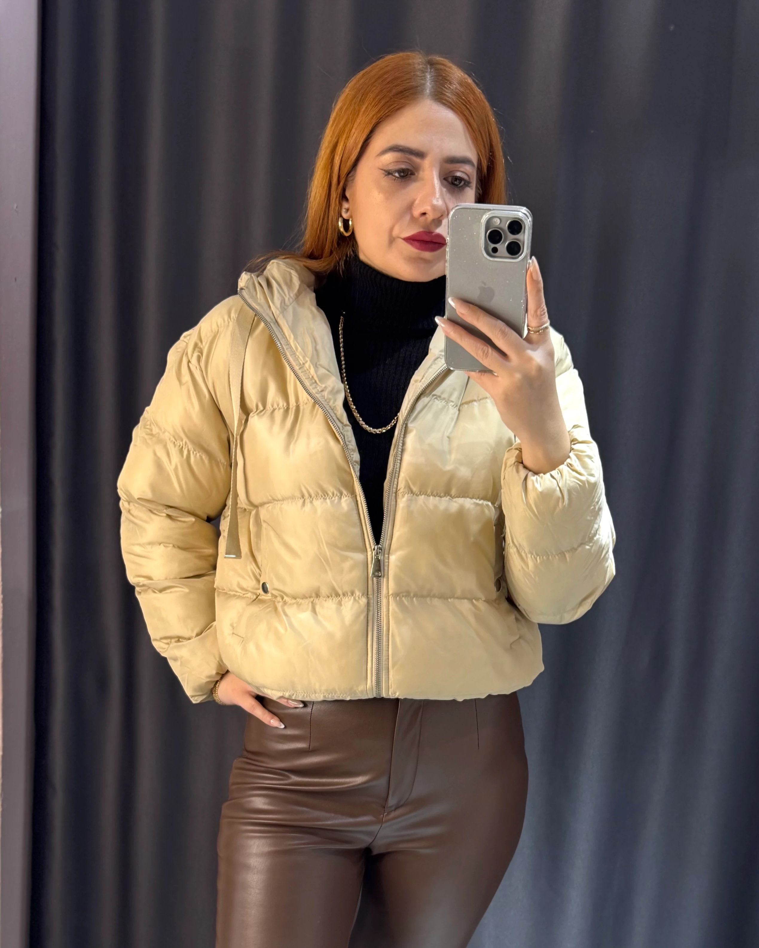 Kapüşonlu Şişme Mont