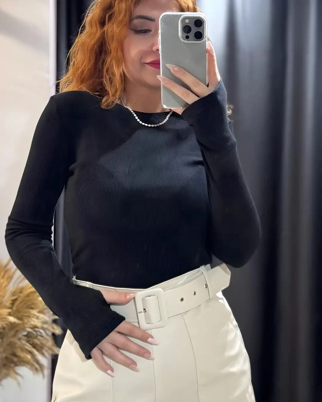 Siyah Parmak Geçmeli Basic Body