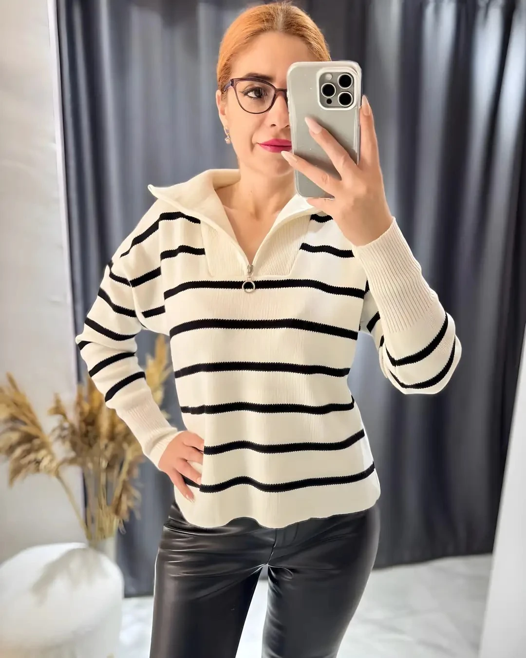 Çizgili Fermuarlı Triko Kazak