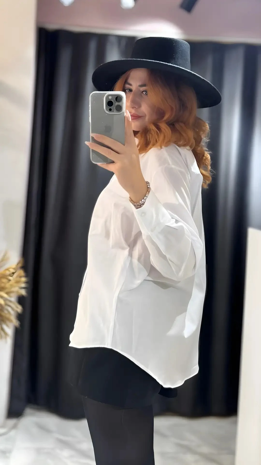 Klasik Düz Kesim Beyaz Gömlek