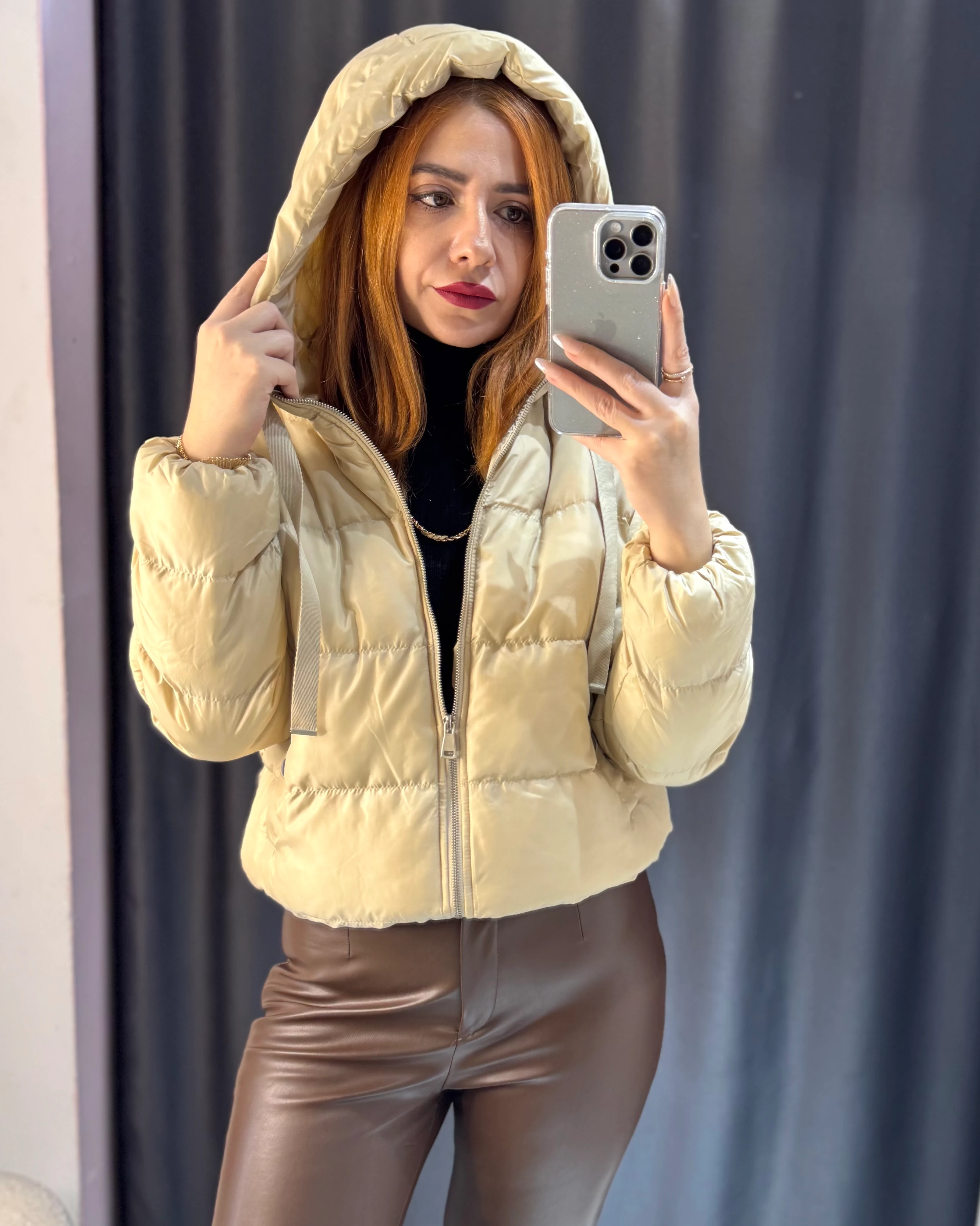 Kapüşonlu Şişme Mont