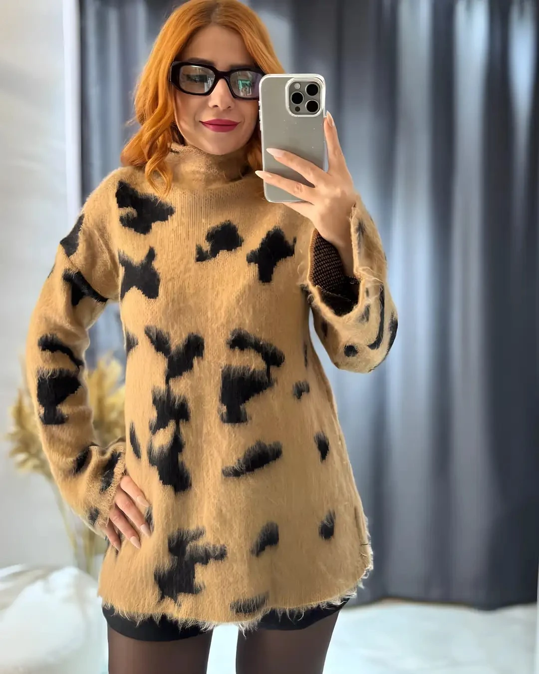 Leopar Desenli Tüylü Kazak