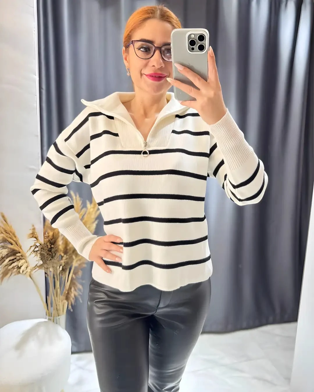 Çizgili Fermuarlı Triko Kazak