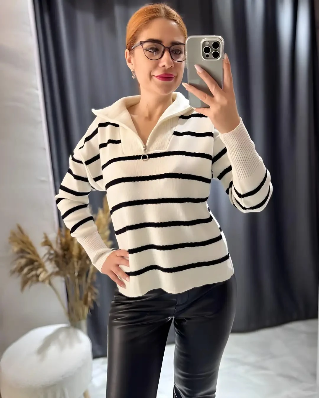 Çizgili Fermuarlı Triko Kazak