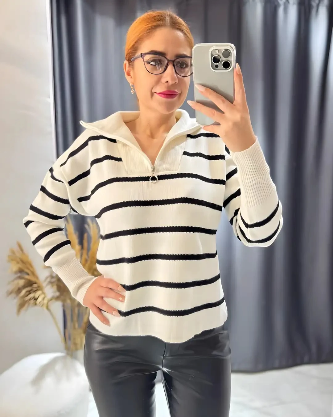 Çizgili Fermuarlı Triko Kazak