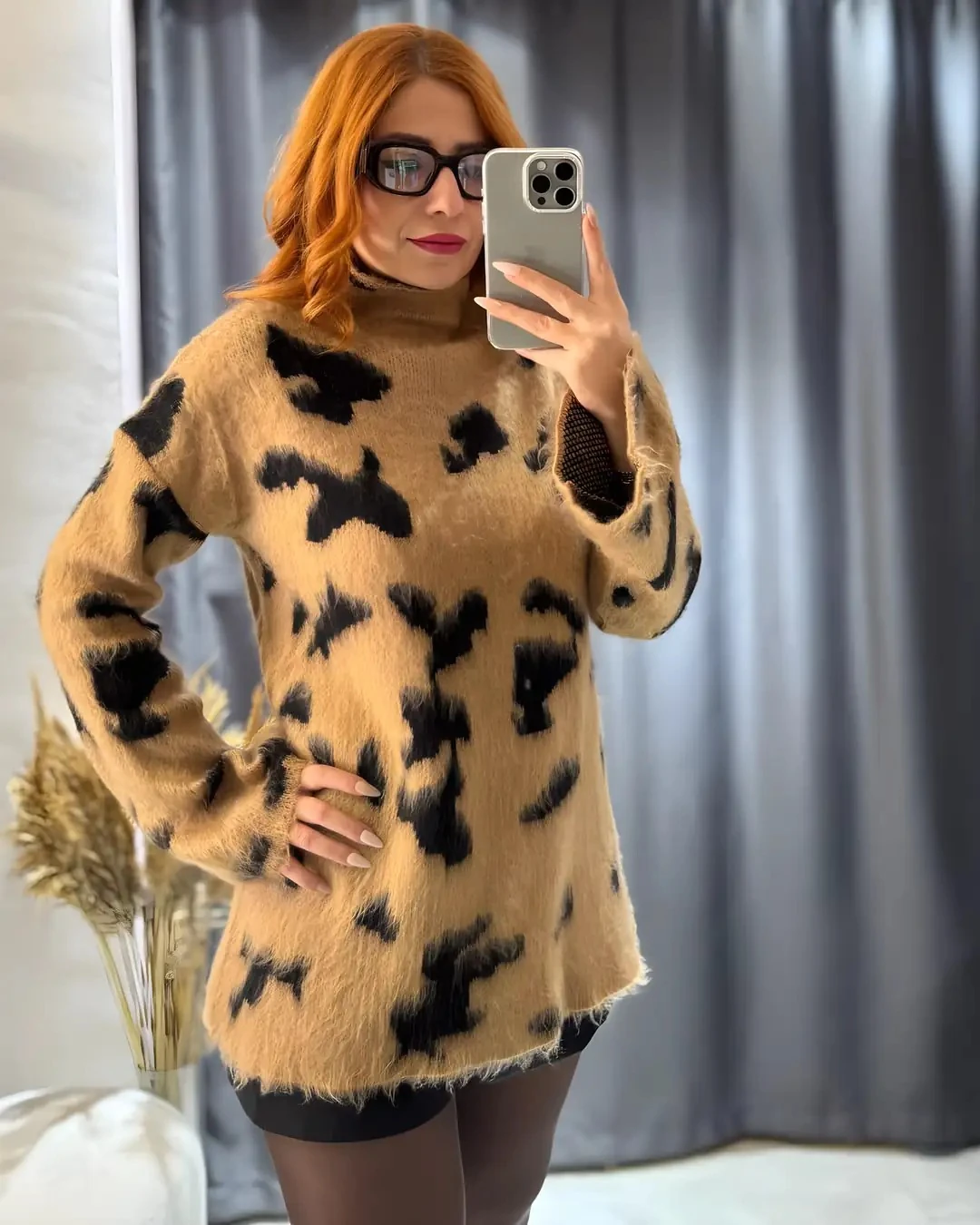 Leopar Desenli Tüylü Kazak