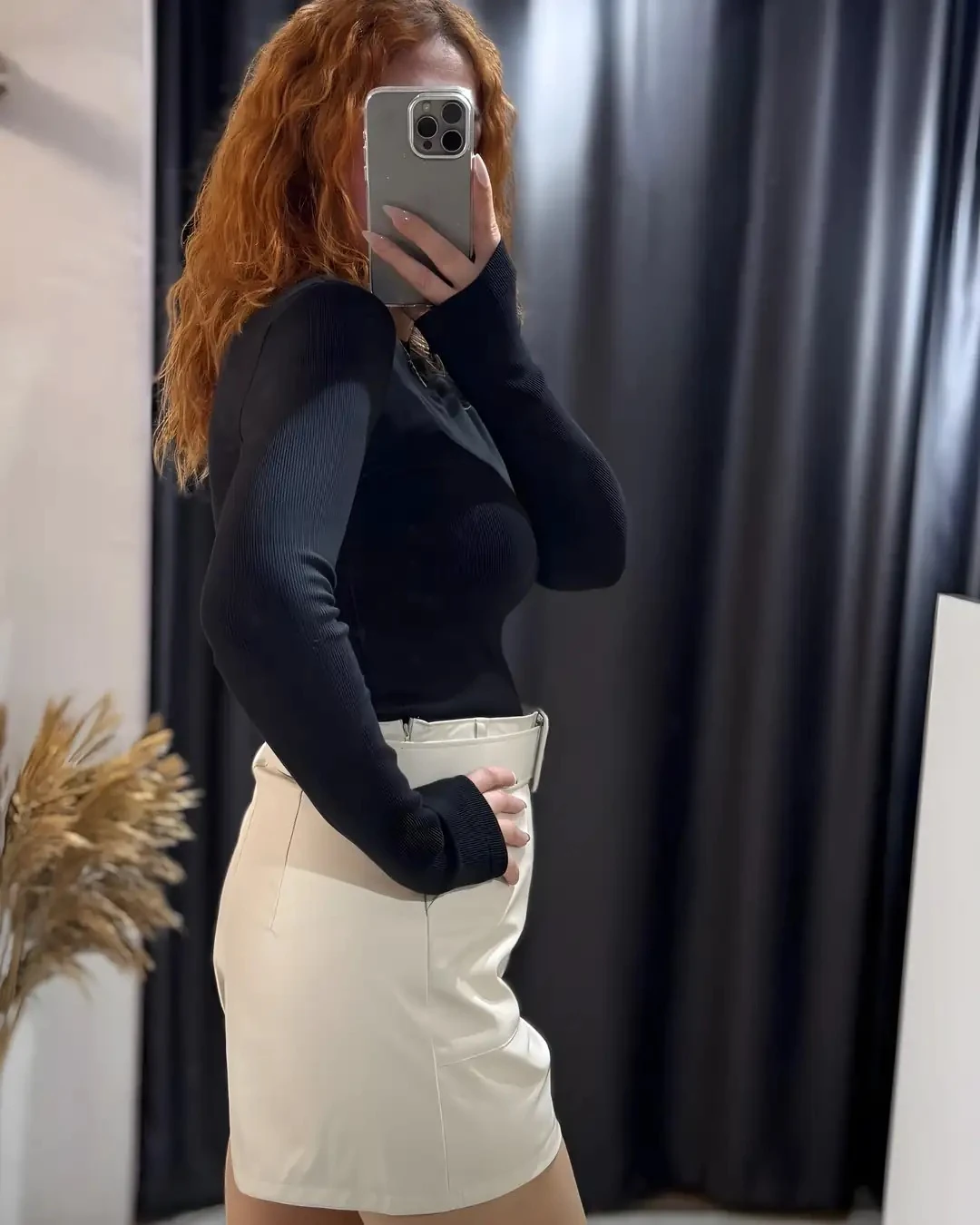 Siyah Parmak Geçmeli Basic Body