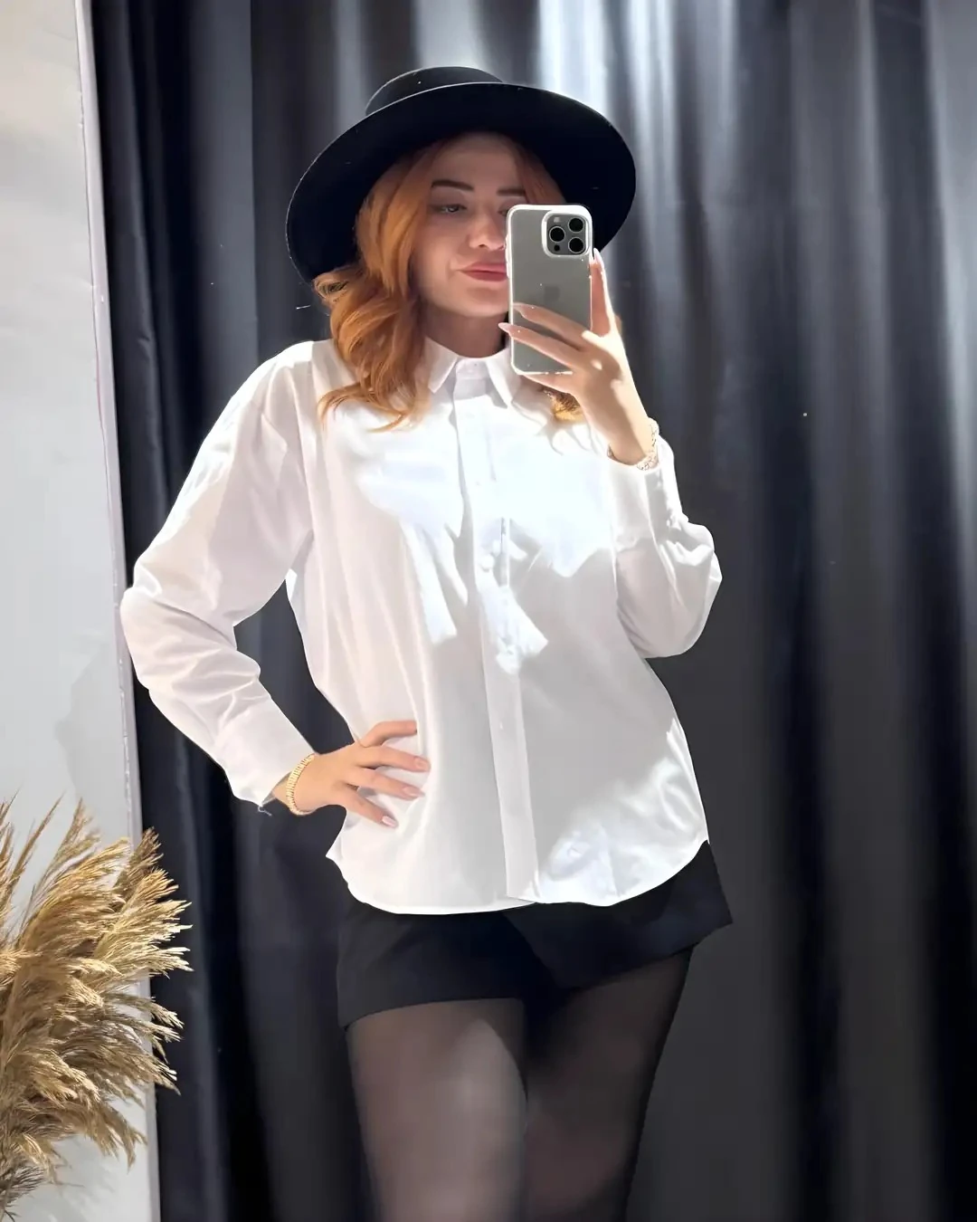 Klasik Düz Kesim Beyaz Gömlek