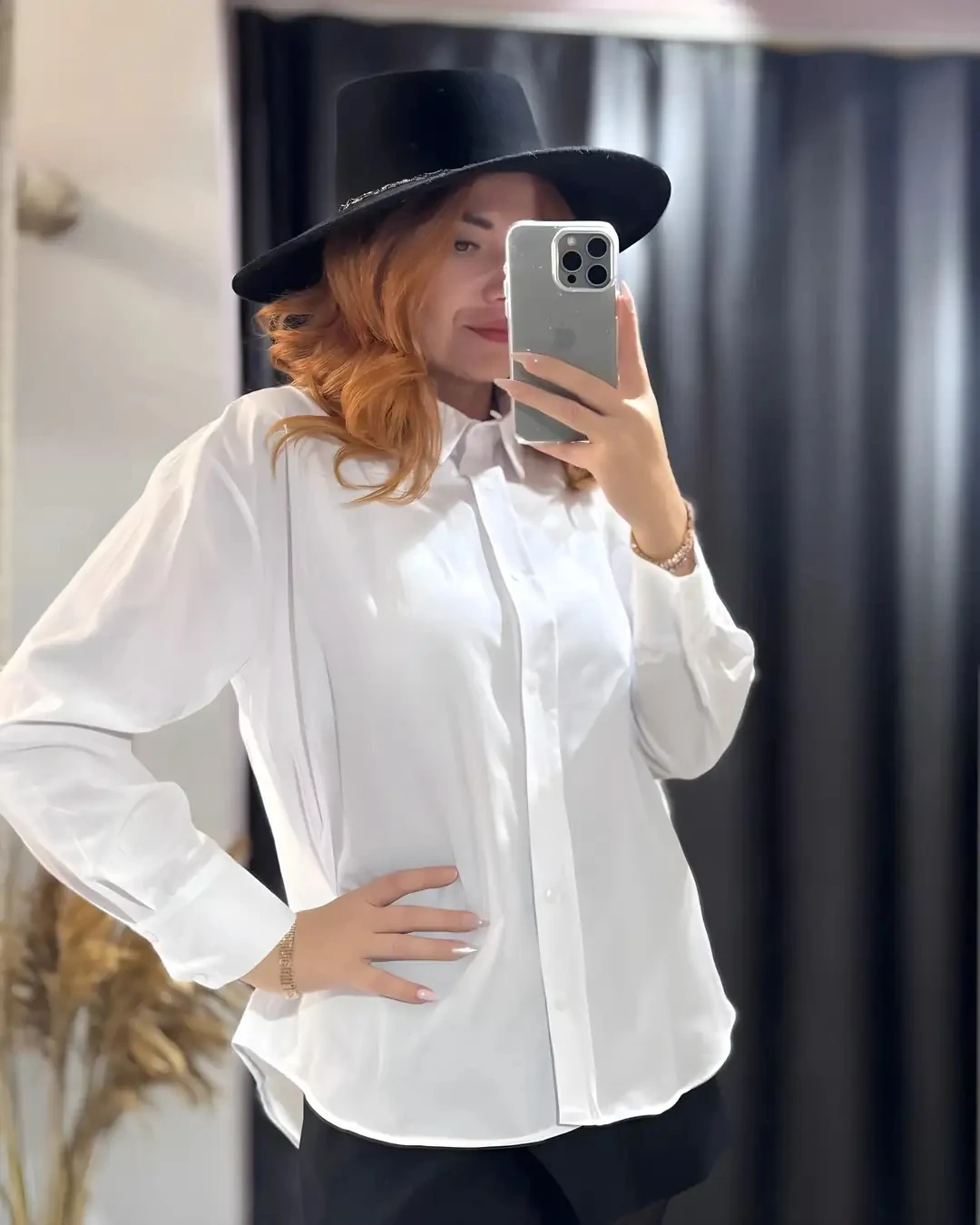 Klasik Düz Kesim Beyaz Gömlek